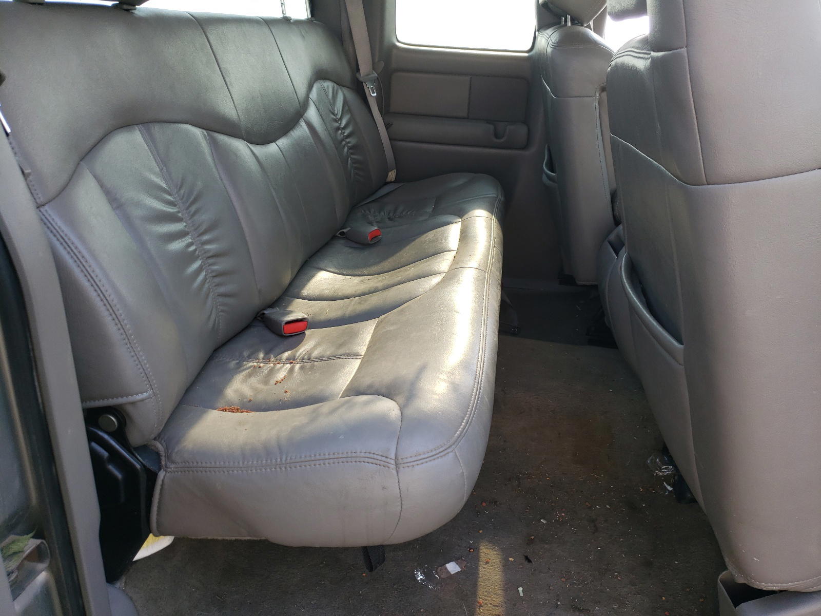 Photo 6 from auction – 2000 CHEVROLET SILVERADO with VIN 2GCEK19T0Y1158227