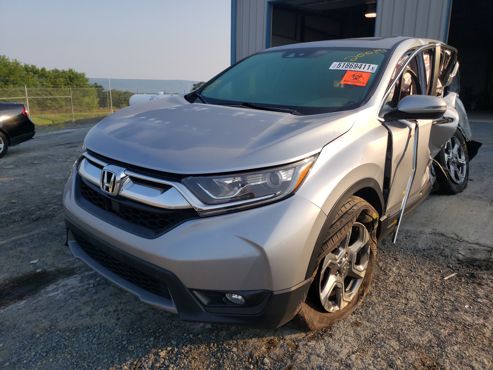 Photo 2 from auction – 2017 HONDA CR-V EX with VIN 2HKRW2H50HH628253