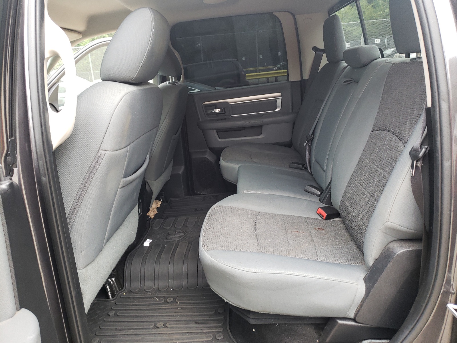 Photo 6 from auction – 2016 RAM 1500 SLT with VIN 1C6RR7LGXGS231217