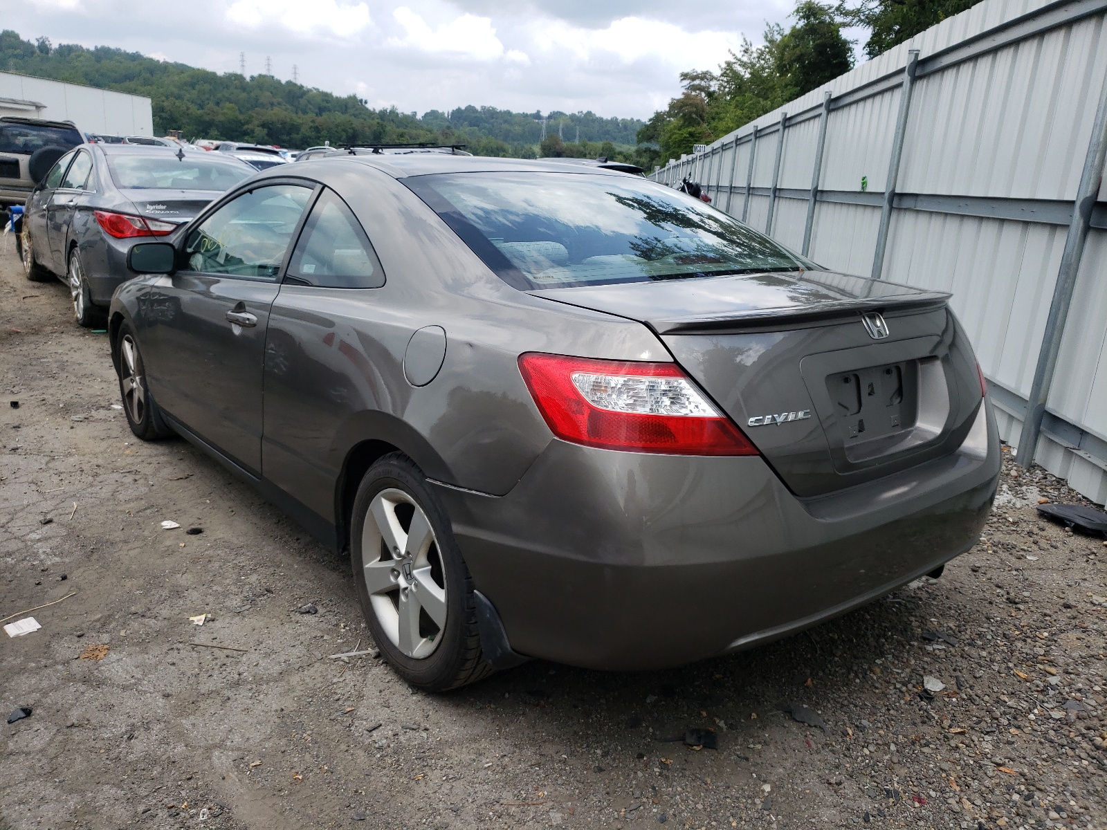 Photo 3 from auction – 2008 HONDA CIVIC EX with VIN 2HGFG12898H568593
