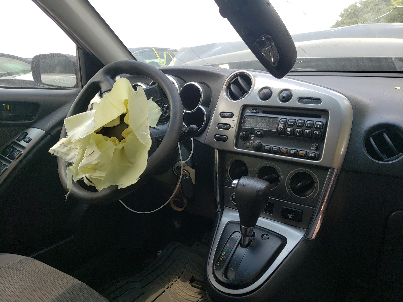 Photo 9 from auction – 2007 PONTIAC VIBE with VIN 5Y2SL65897Z413221