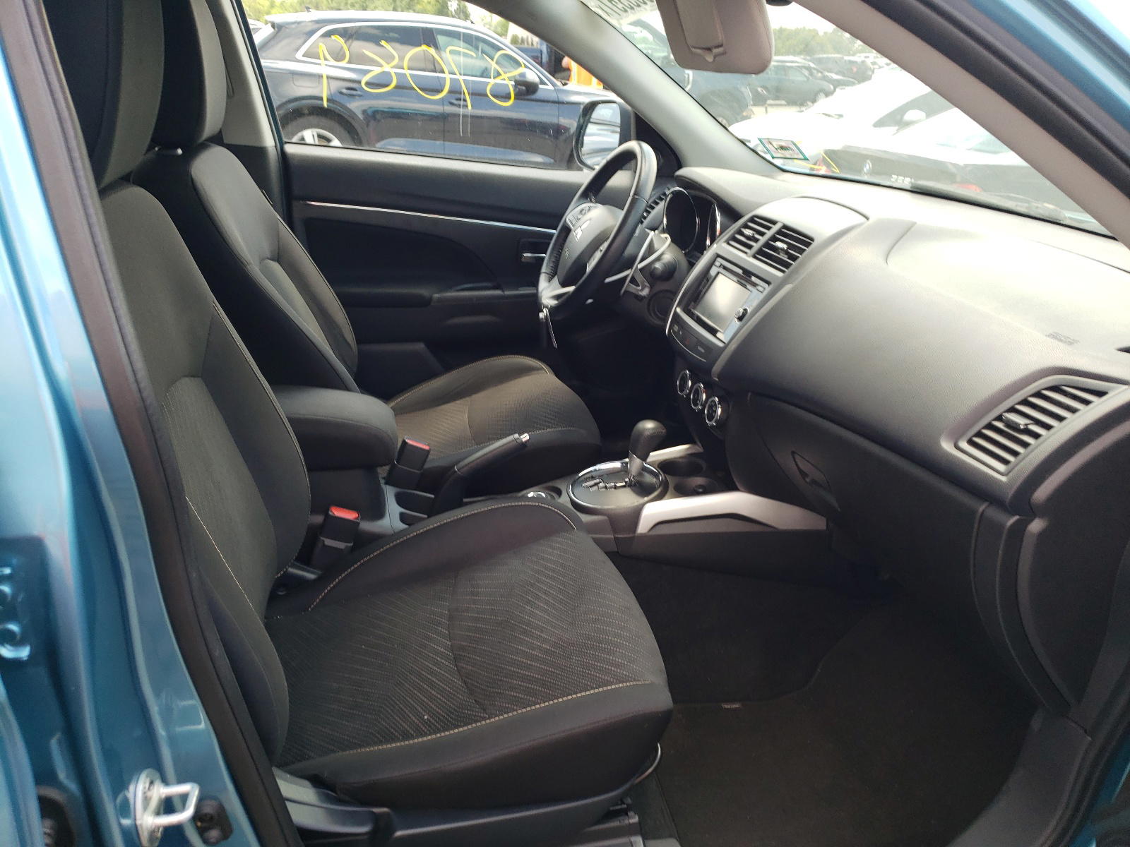 Photo 5 from auction – 2014 MITSUBISHI OUTLANDER with VIN 4A4AR4AU3EE011919