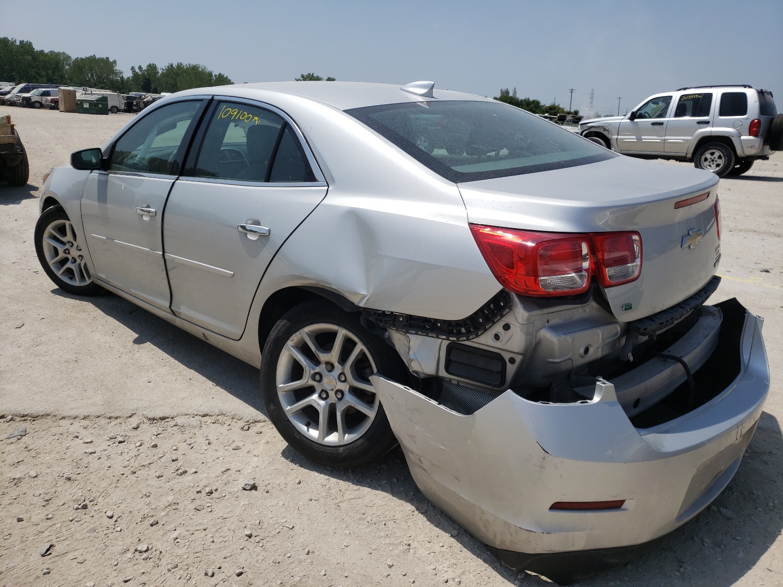 Photo 3 from auction – 2015 CHEVROLET MALIBU 1LT with VIN 1G11C5SL8FF117145