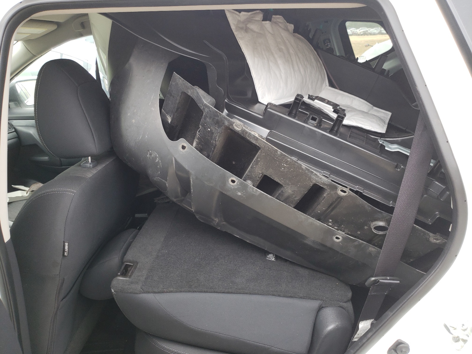 Photo 6 from auction – 2019 NISSAN ROGUE S with VIN KNMAT2MV2KP548461