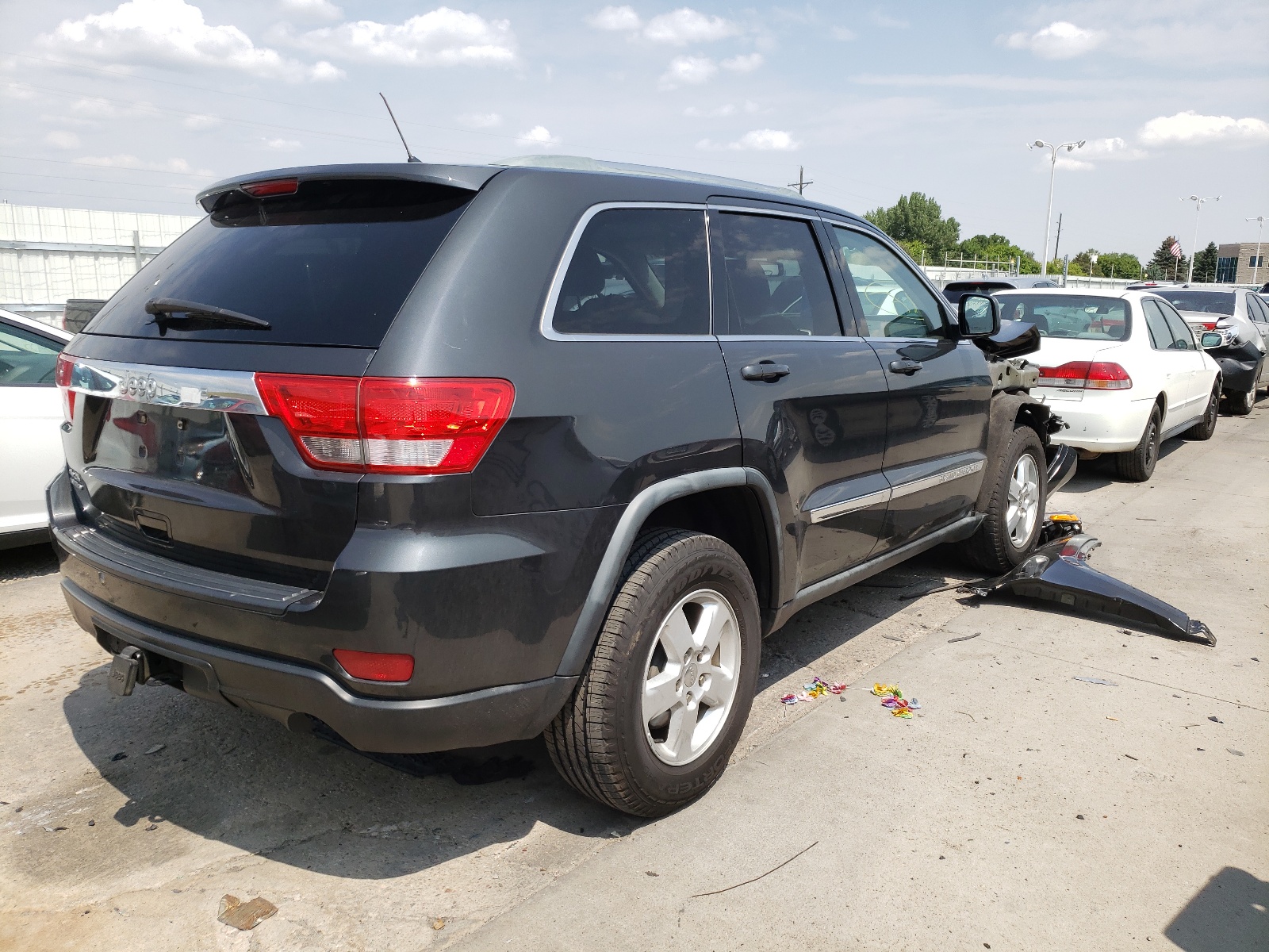 Photo 4 from auction – 2011 JEEP GRAND CHER with VIN 1J4RR4GG0BC576626