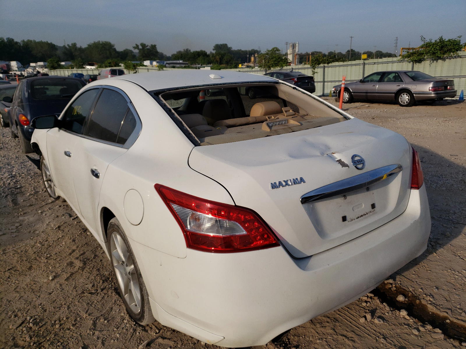 Photo 3 from auction – 2010 NISSAN MAXIMA S with VIN 1N4AA5AP6AC872229
