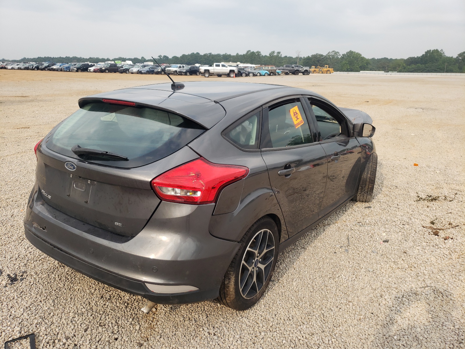 Photo 4 from auction – 2017 FORD FOCUS SEL with VIN 1FADP3M25HL282209