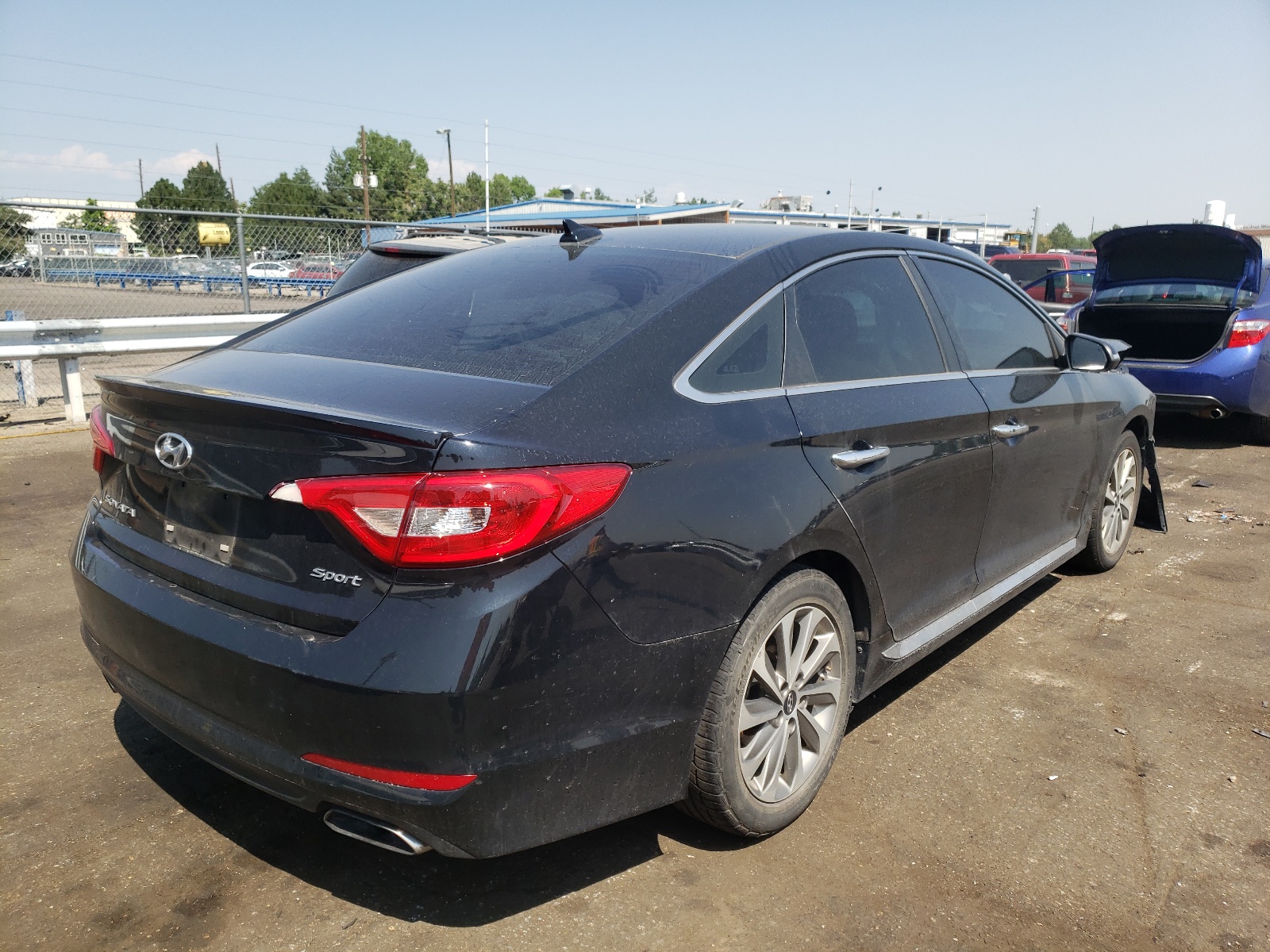 Photo 4 from auction – 2017 HYUNDAI SONATA SPO with VIN 5NPE34AF4HH569309