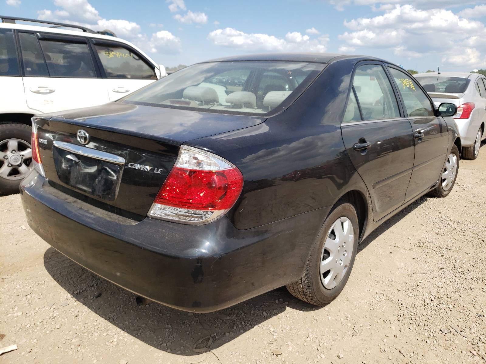 Photo 4 from auction – 2005 TOYOTA CAMRY LE with VIN 4T1BE32K55U023795