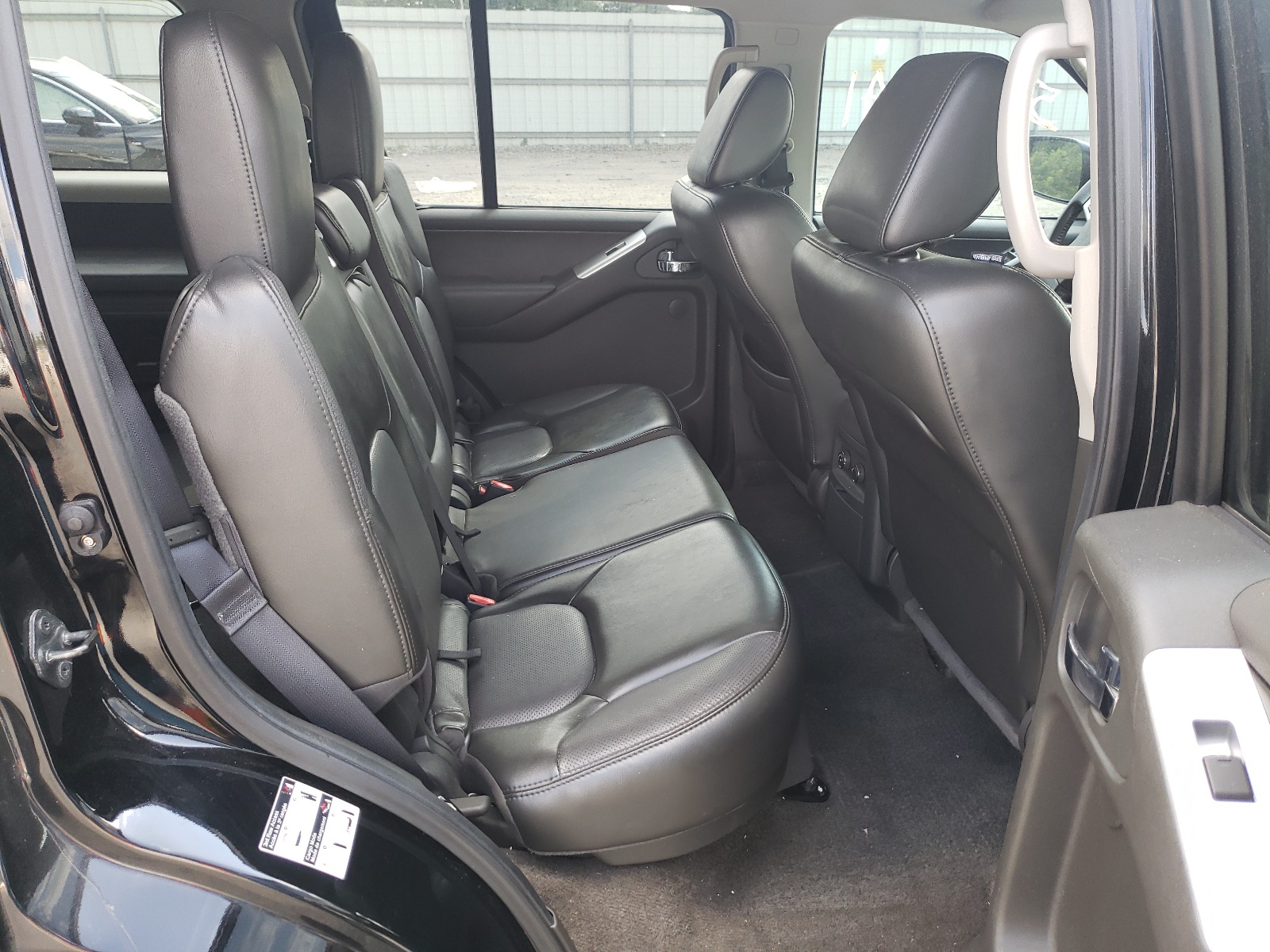 Фото 6 с аукциона – 2012 NISSAN PATHFINDER с VIN 5N1AR1NB0CC636751