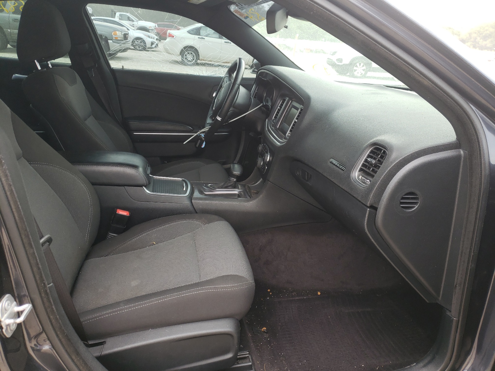 Photo 5 from auction – 2017 DODGE CHARGER SE with VIN 2C3CDXBG1HH605323