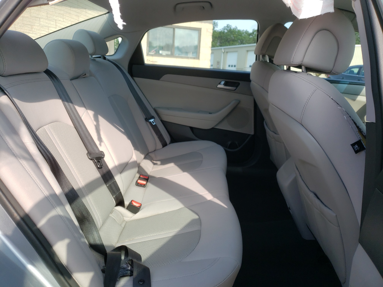 Photo 6 from auction – 2015 HYUNDAI SONATA SE with VIN 5NPE24AF1FH017055