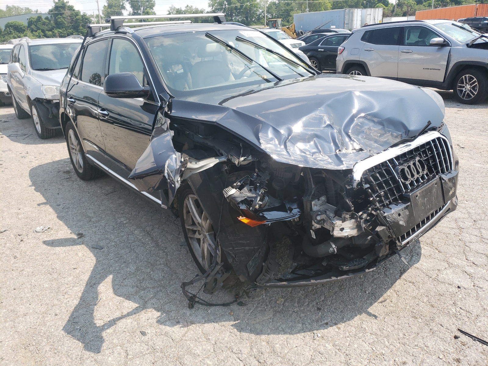 Zdjęcie 1 z aukcji – 2017 AUDI Q5 PREMIUM z VIN WA1C2AFP0HA100276