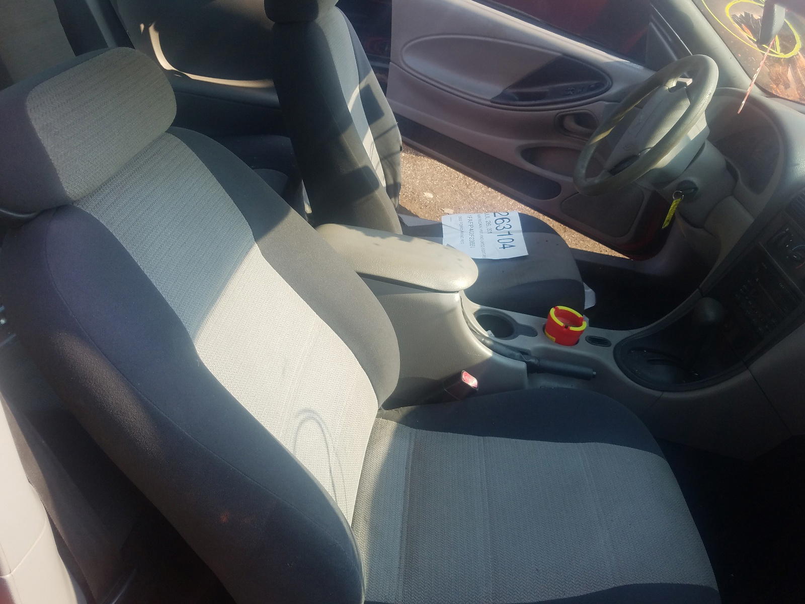 Photo 5 from auction – 2002 FORD MUSTANG with VIN 1FAFP40412F236551