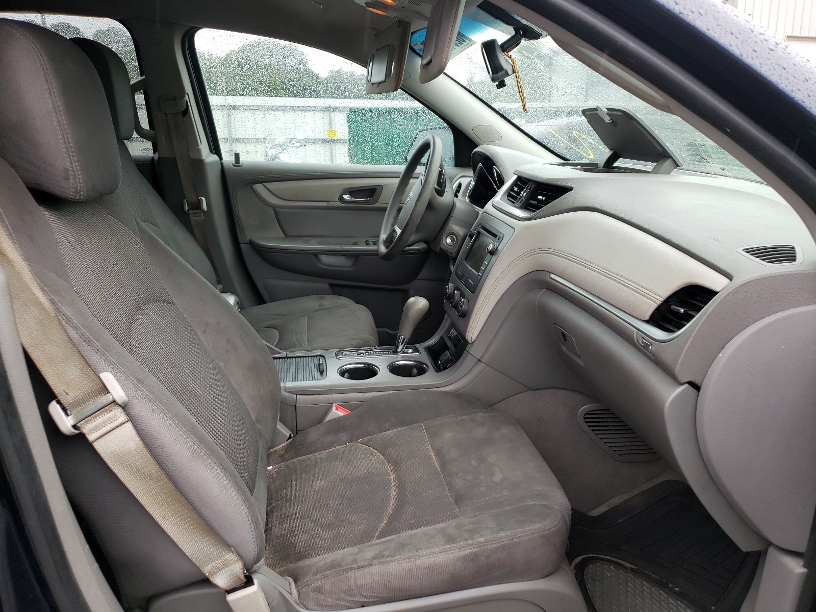 Zdjęcie 5 z aukcji – 2016 CHEVROLET TRAVERSE L z VIN 1GNKRFED6GJ301882
