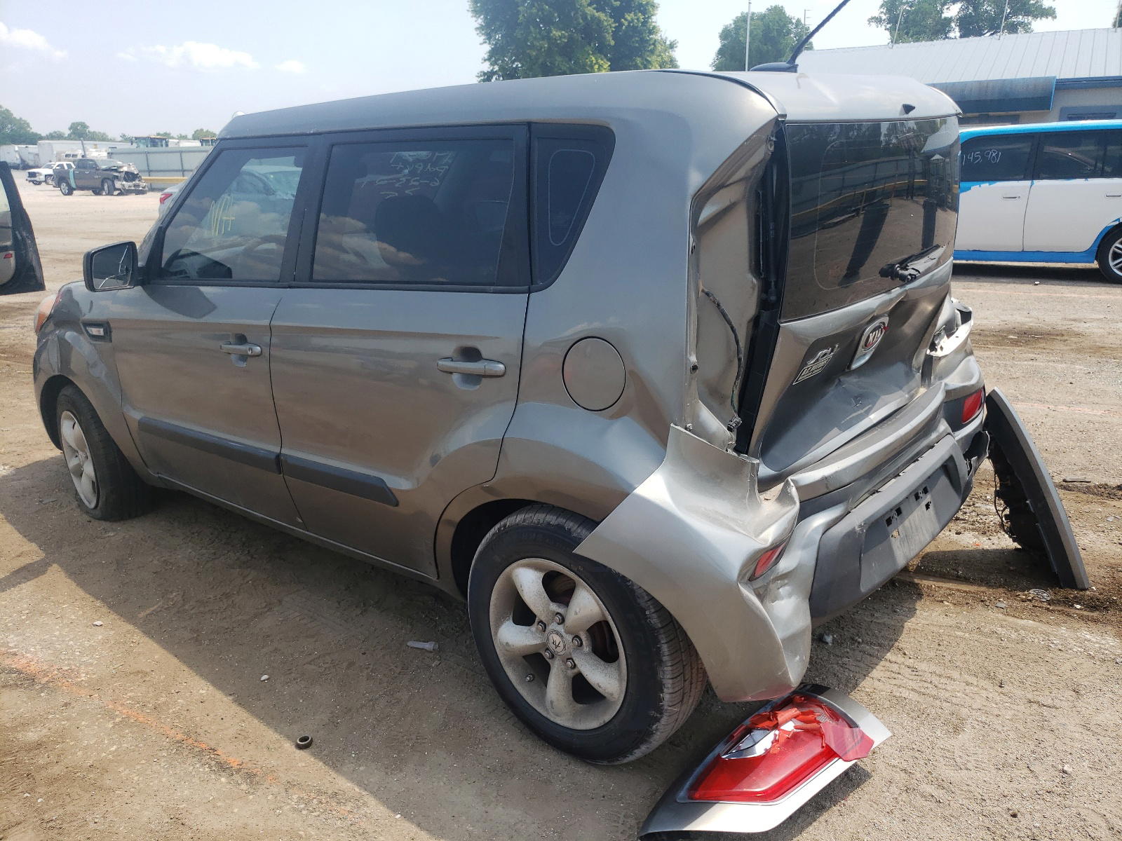 Photo 3 from auction – 2013 KIA SOUL with VIN KNDJT2A52D7577496