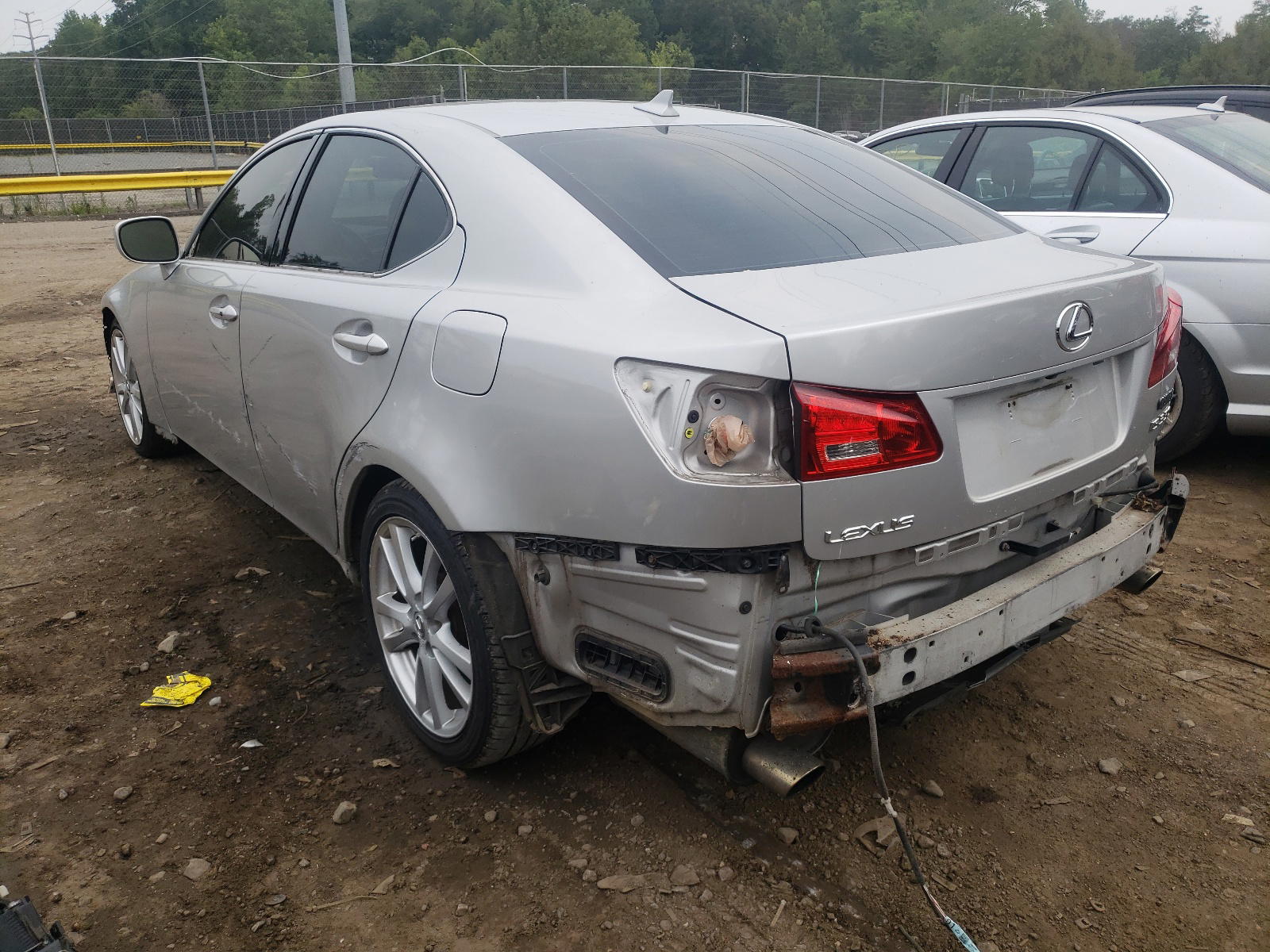 Photo 3 from auction – 2007 LEXUS IS 350 with VIN JTHBE262575012946