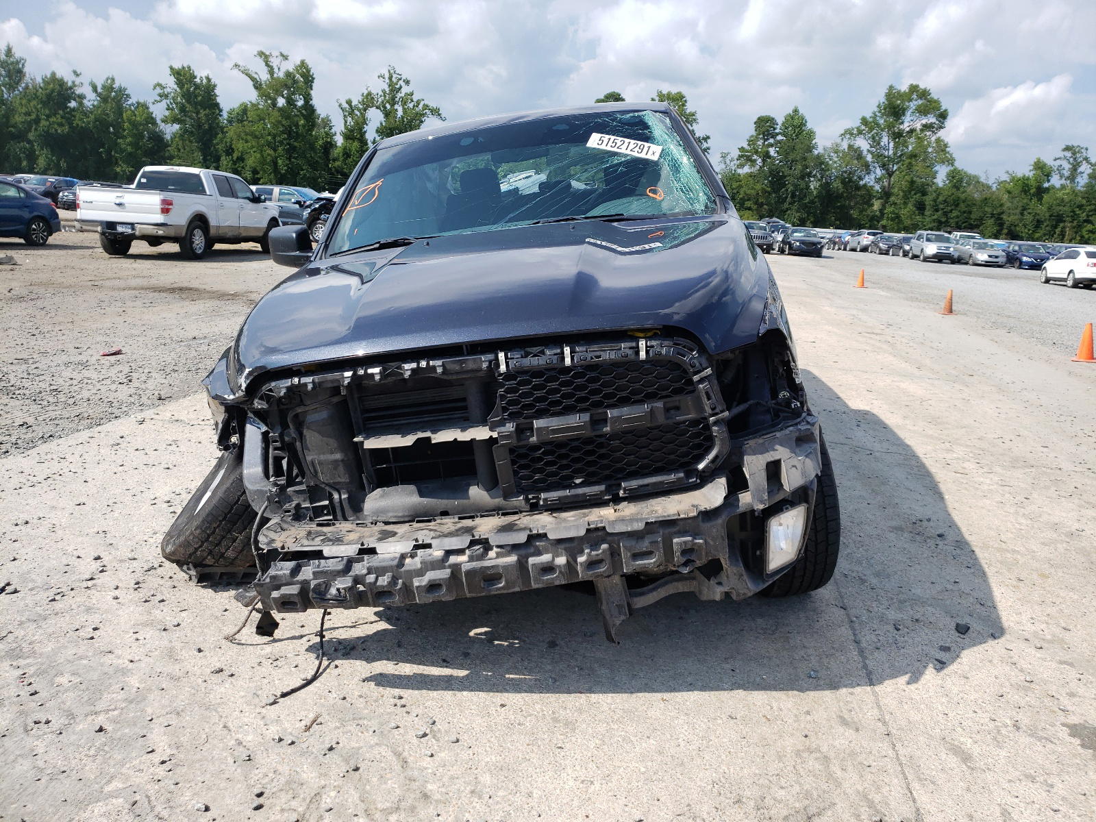 Photo 9 from auction – 2018 RAM 1500 ST with VIN 1C6RR7KG1JS253647