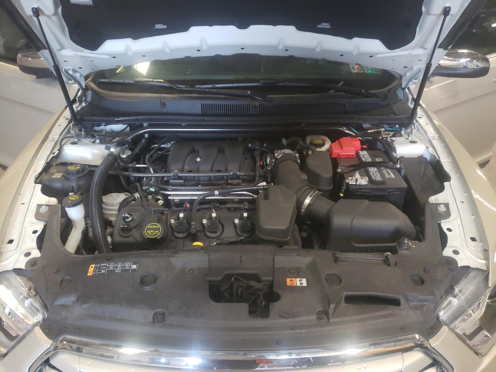 Photo 7 from auction – 2017 FORD TAURUS LIM with VIN 1FAHP2F8XHG104155