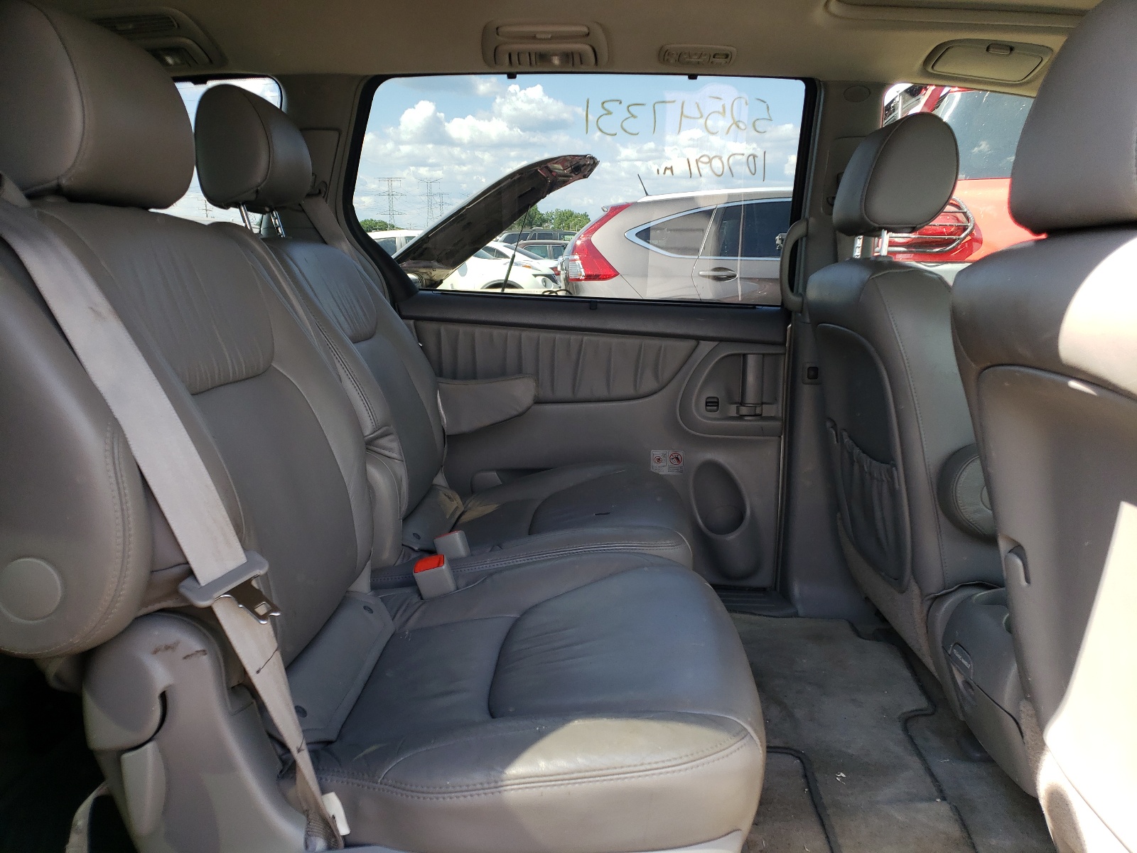 Photo 6 from auction – 2008 TOYOTA SIENNA XLE with VIN 5TDBK22C58S020520