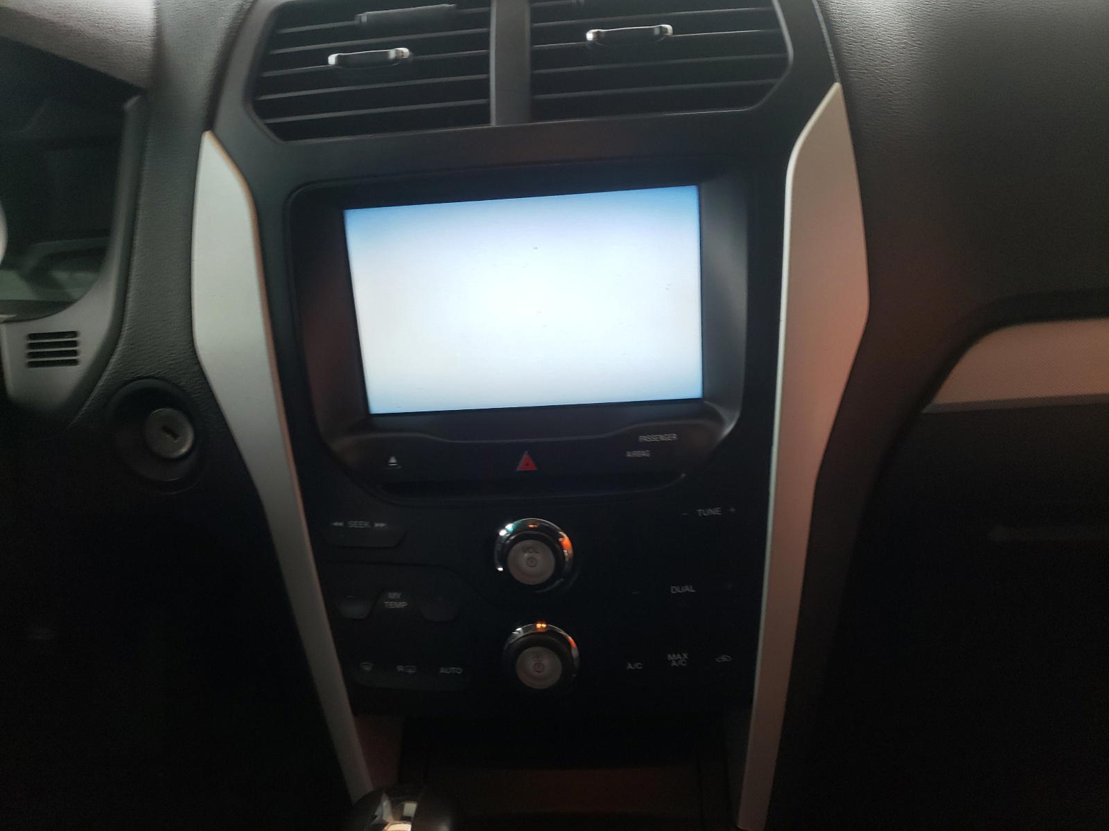 Photo 9 from auction – 2014 FORD EXPLORER X with VIN 1FM5K8D87EGA17371