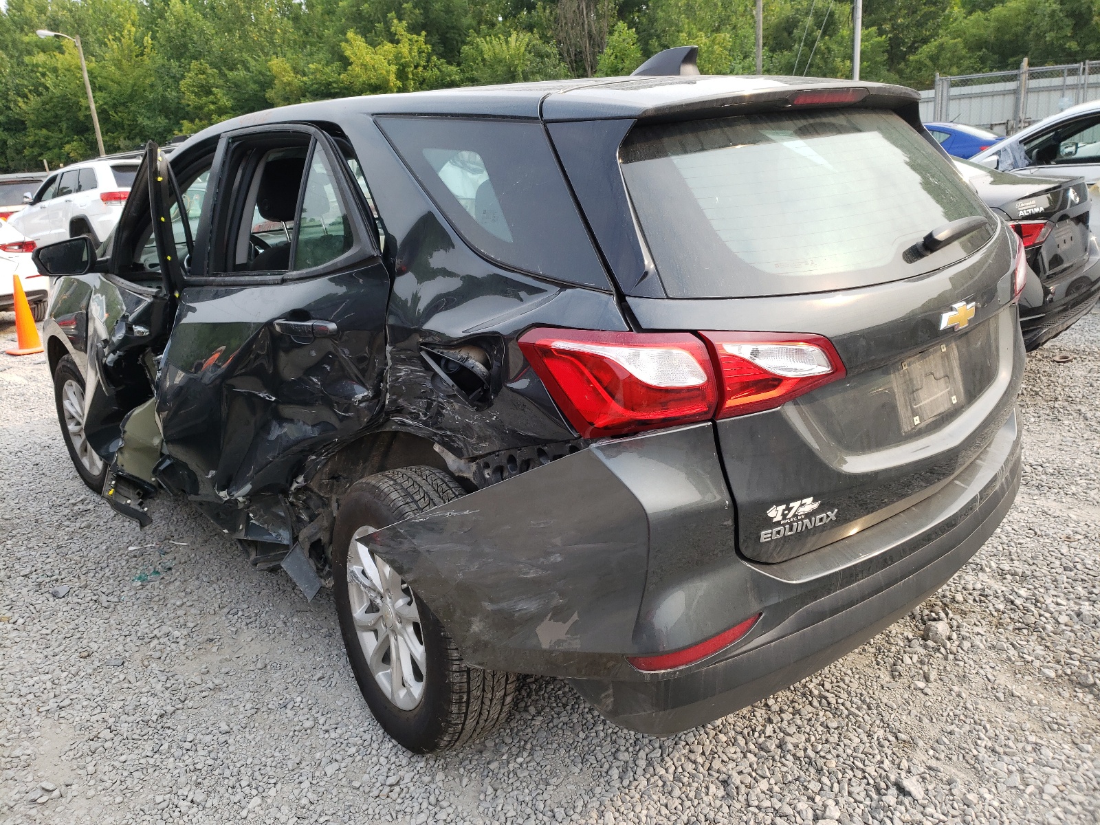 Photo 16 from auction – 2020 CHEVROLET EQUINOX LS with VIN 3GNAXSEV0LS603566