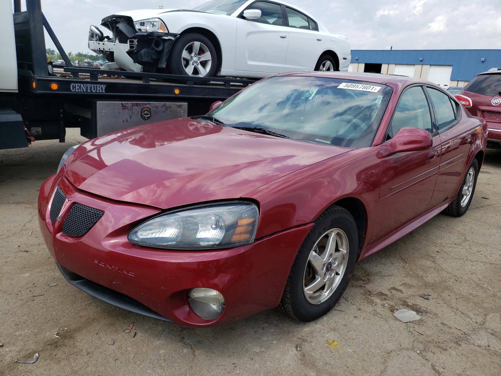 Photo 2 from auction – 2004 PONTIAC GRAND PRIX with VIN 2G2WS522441288085