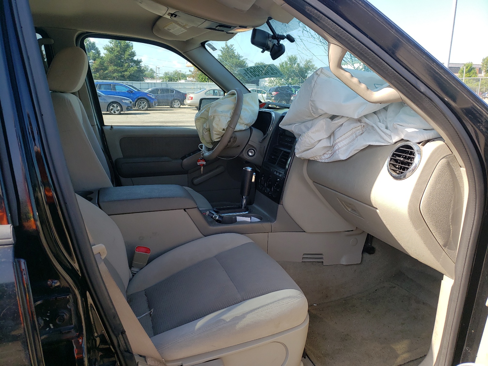 صورة رقم 5 من المزاد - 2006 FORD EXPLORER X مع VIN 1FMEU73E46UA30710