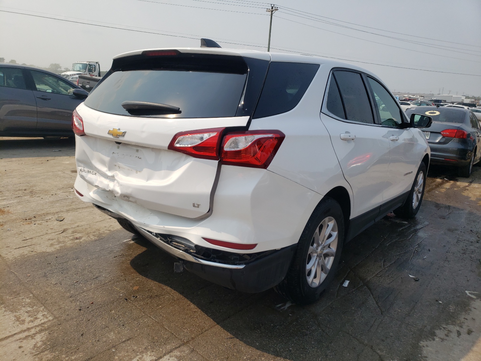 Photo 4 from auction – 2018 CHEVROLET EQUINOX LT with VIN 3GNAXJEV0JL390507