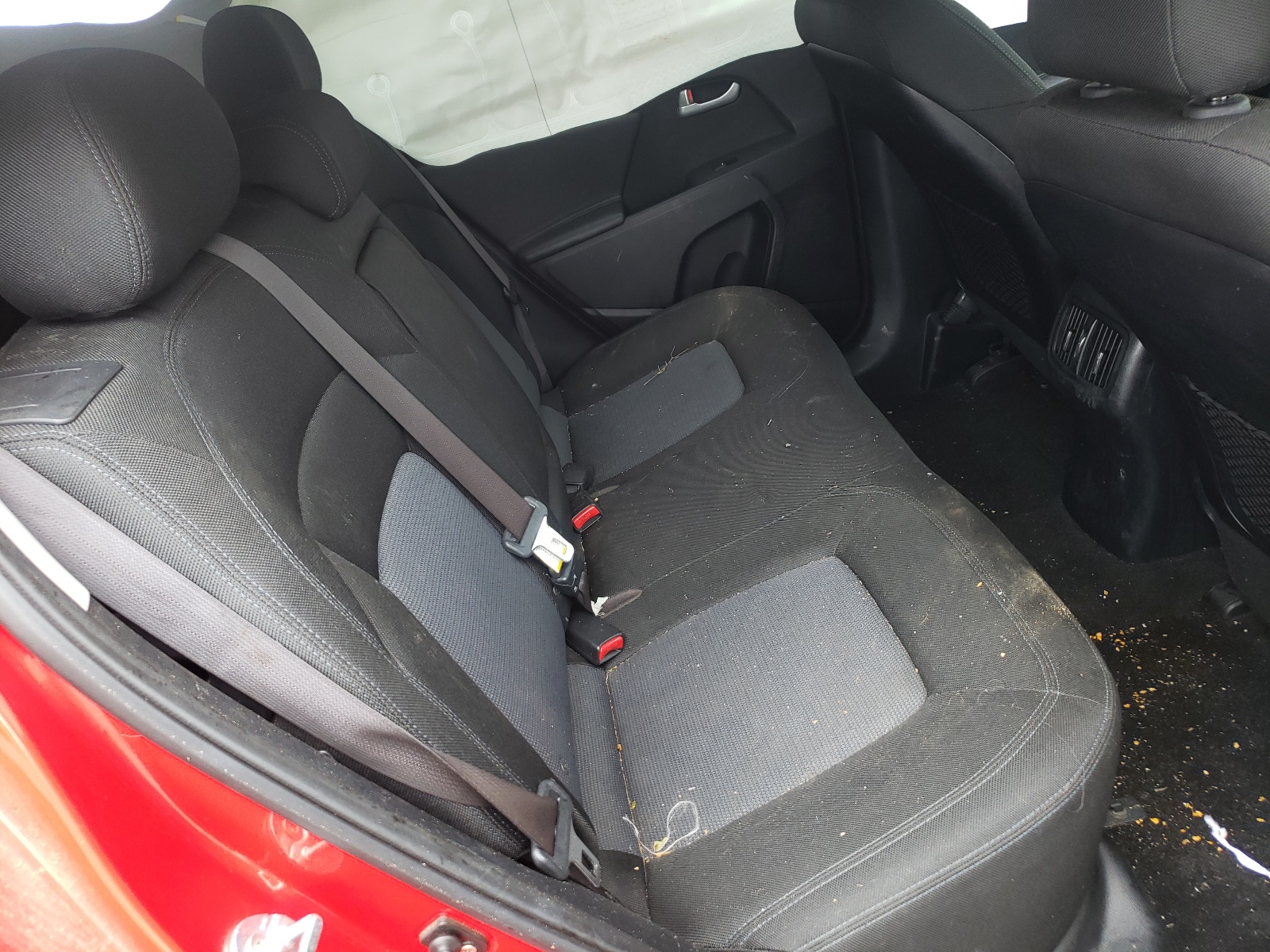 Photo 6 from auction – 2015 KIA SPORTAGE L with VIN KNDPB3AC8F7719564