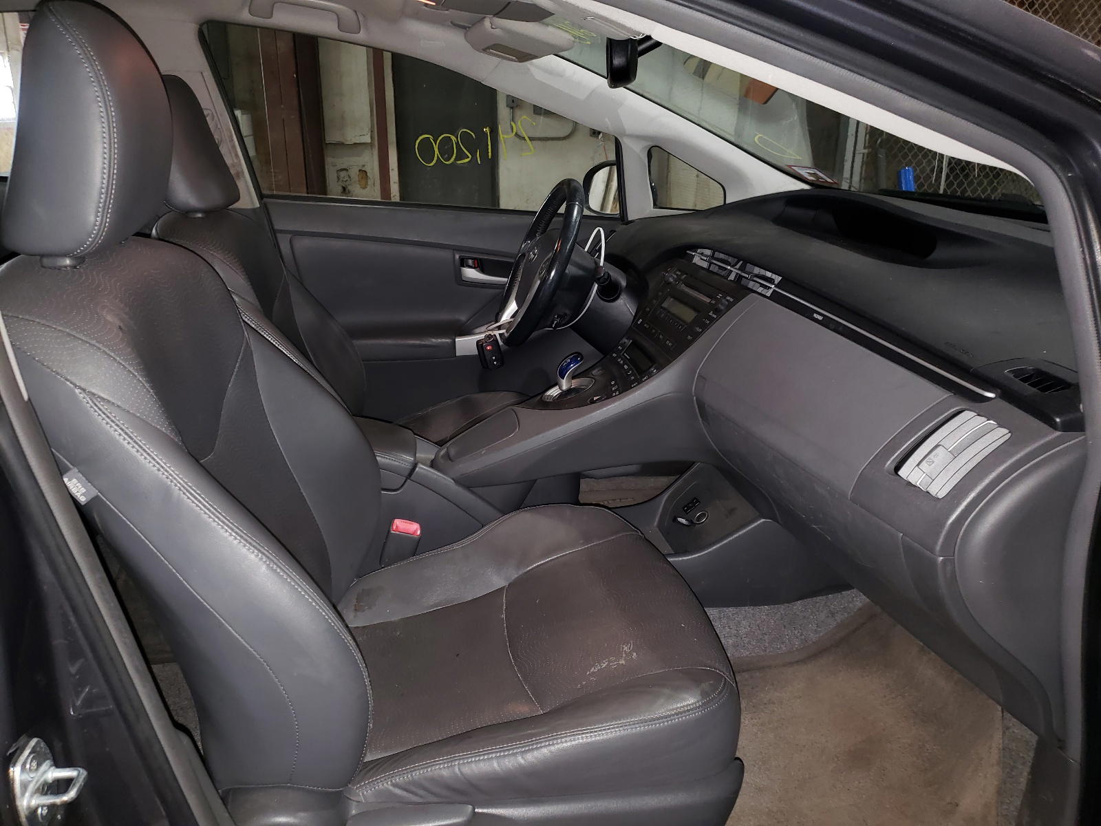 Photo 5 from auction – 2012 TOYOTA PRIUS with VIN JTDKN3DU8B5304420