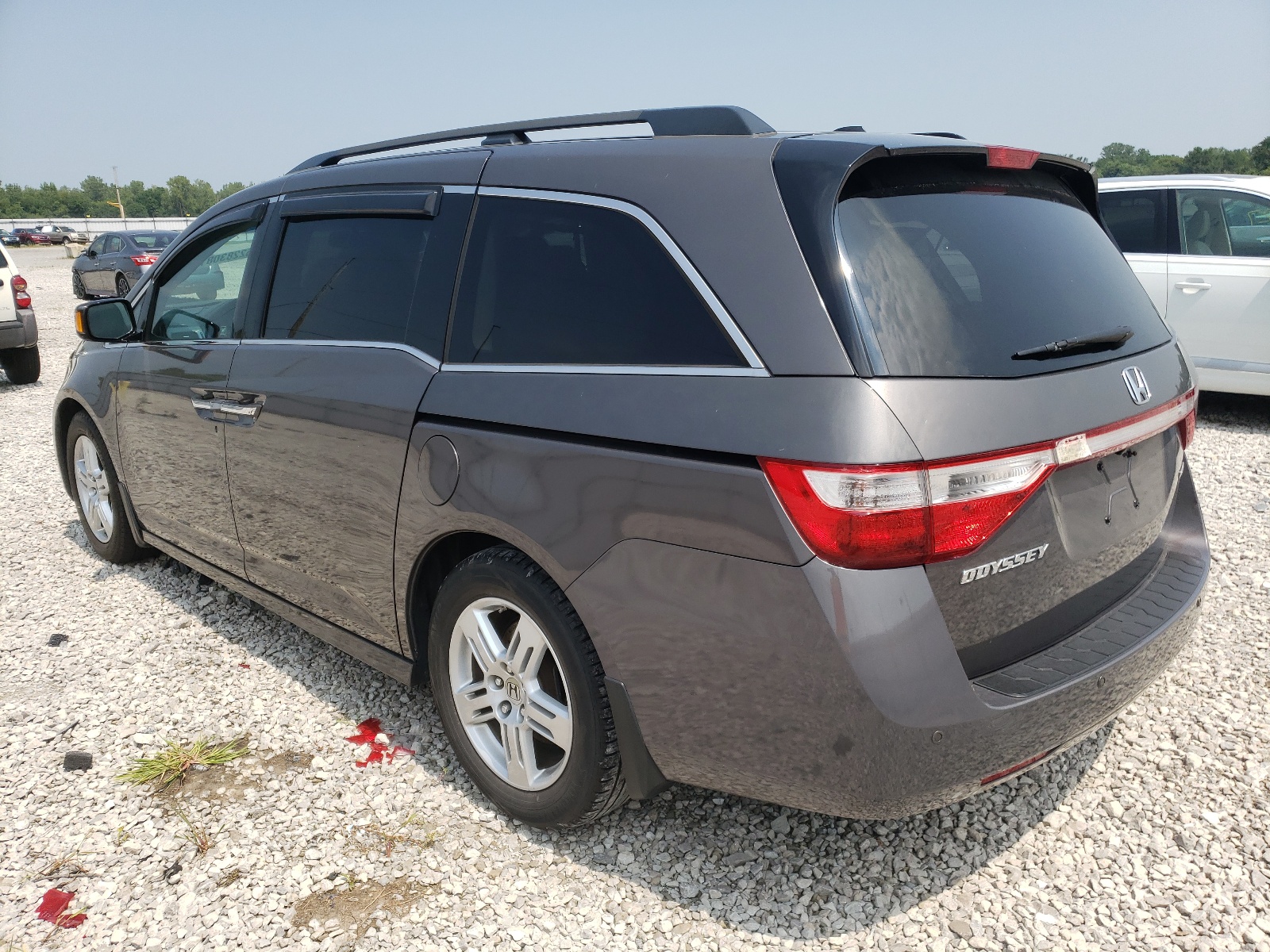 Photo 3 from auction – 2012 HONDA ODYSSEY TO with VIN 5FNRL5H92CB042402