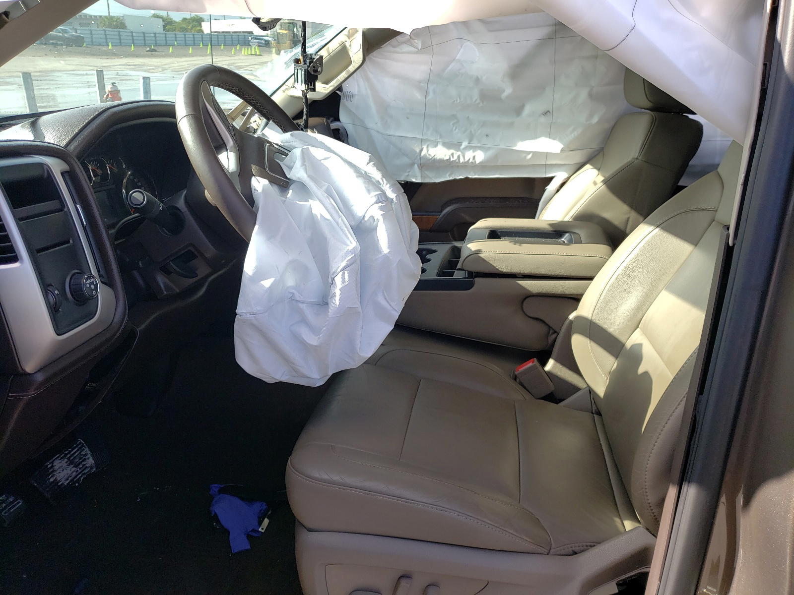 Photo 5 from auction – 2015 GMC SIERRA C15 with VIN 3GTP1VEC8FG150714