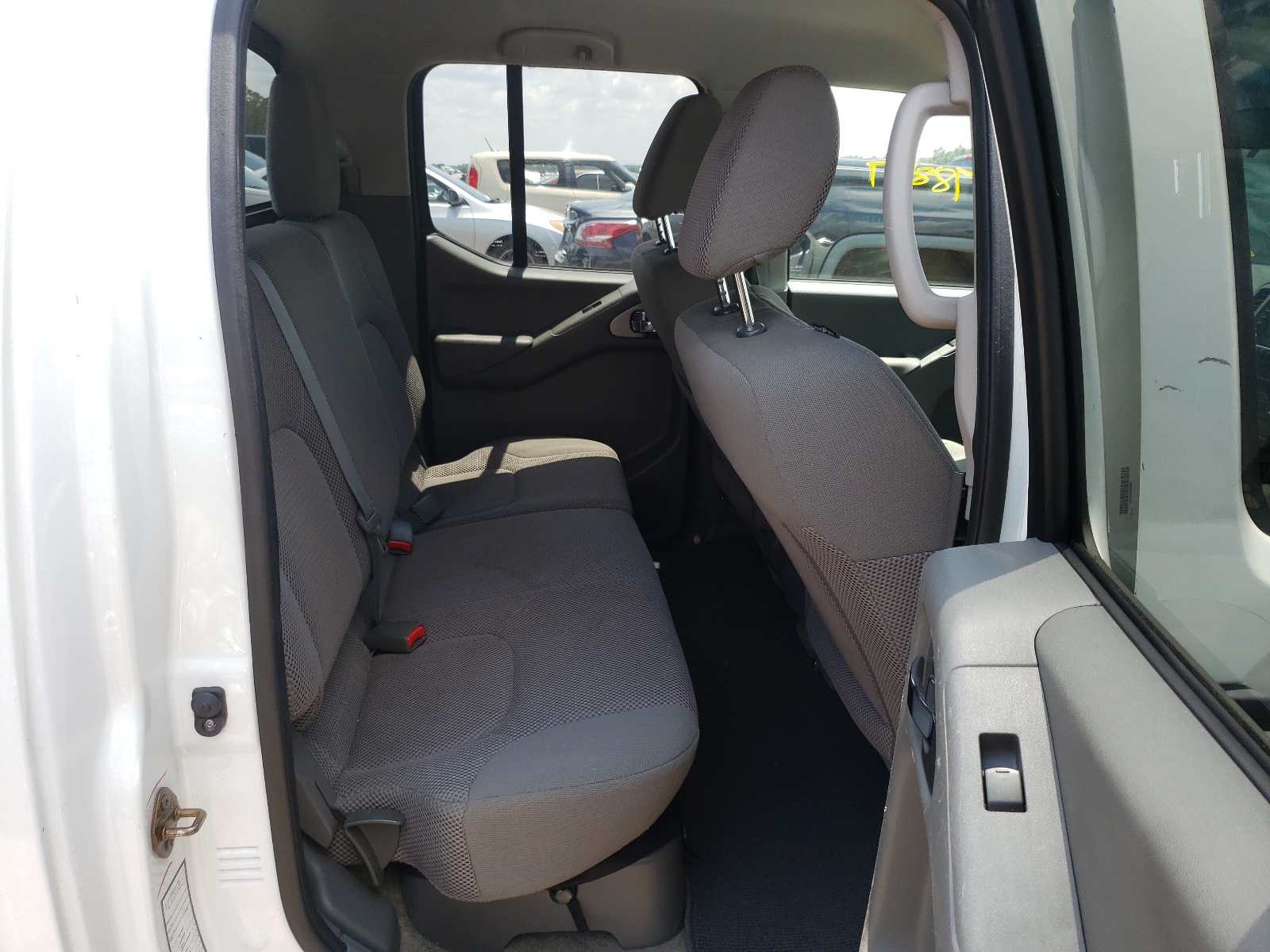 Photo 6 from auction – 2015 NISSAN FRONTIER S with VIN 1N6AD0ER8FN716119