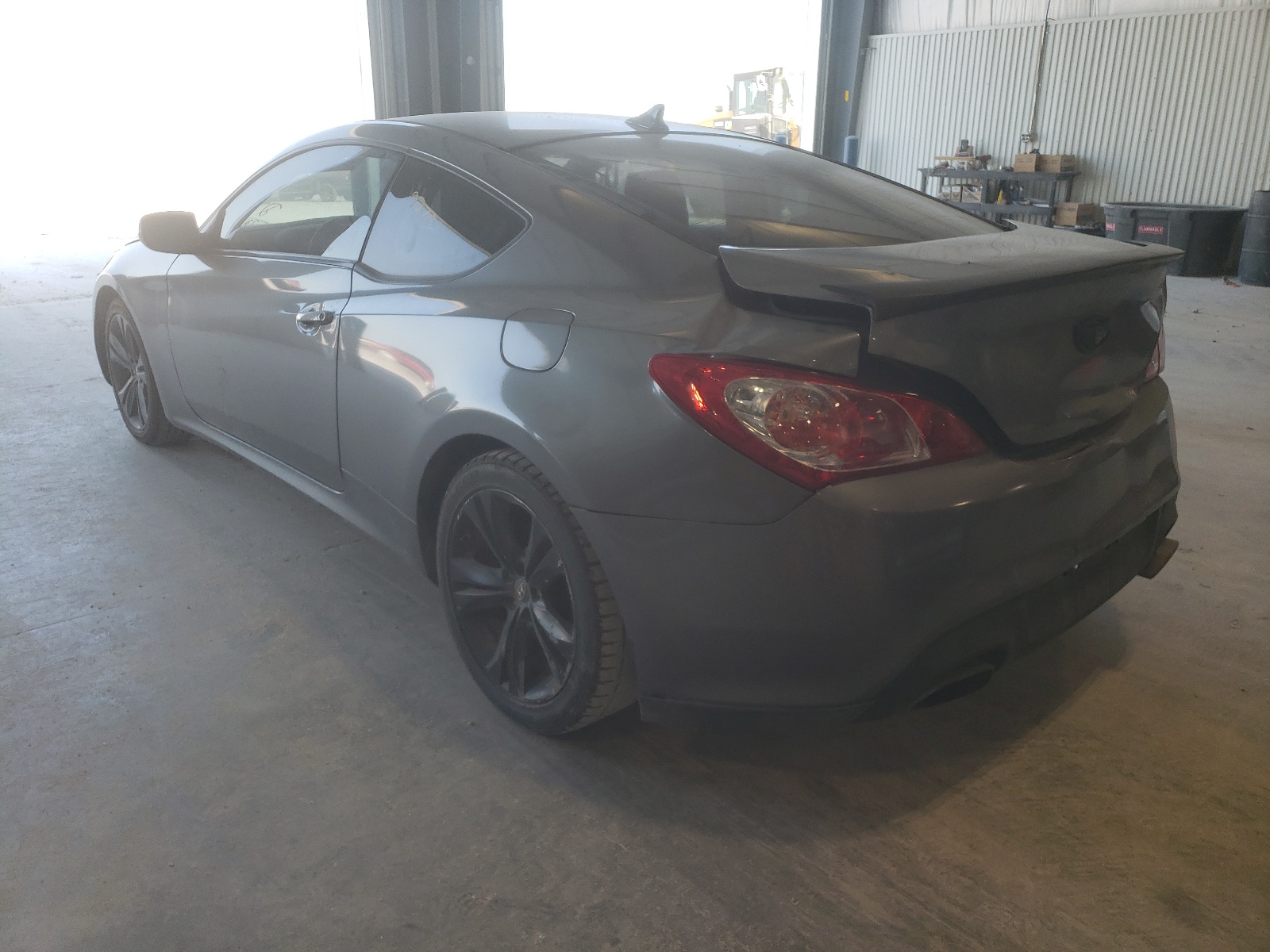 Photo 3 from auction – 2011 HYUNDAI GENESIS CO with VIN KMHHT6KD3BU047270