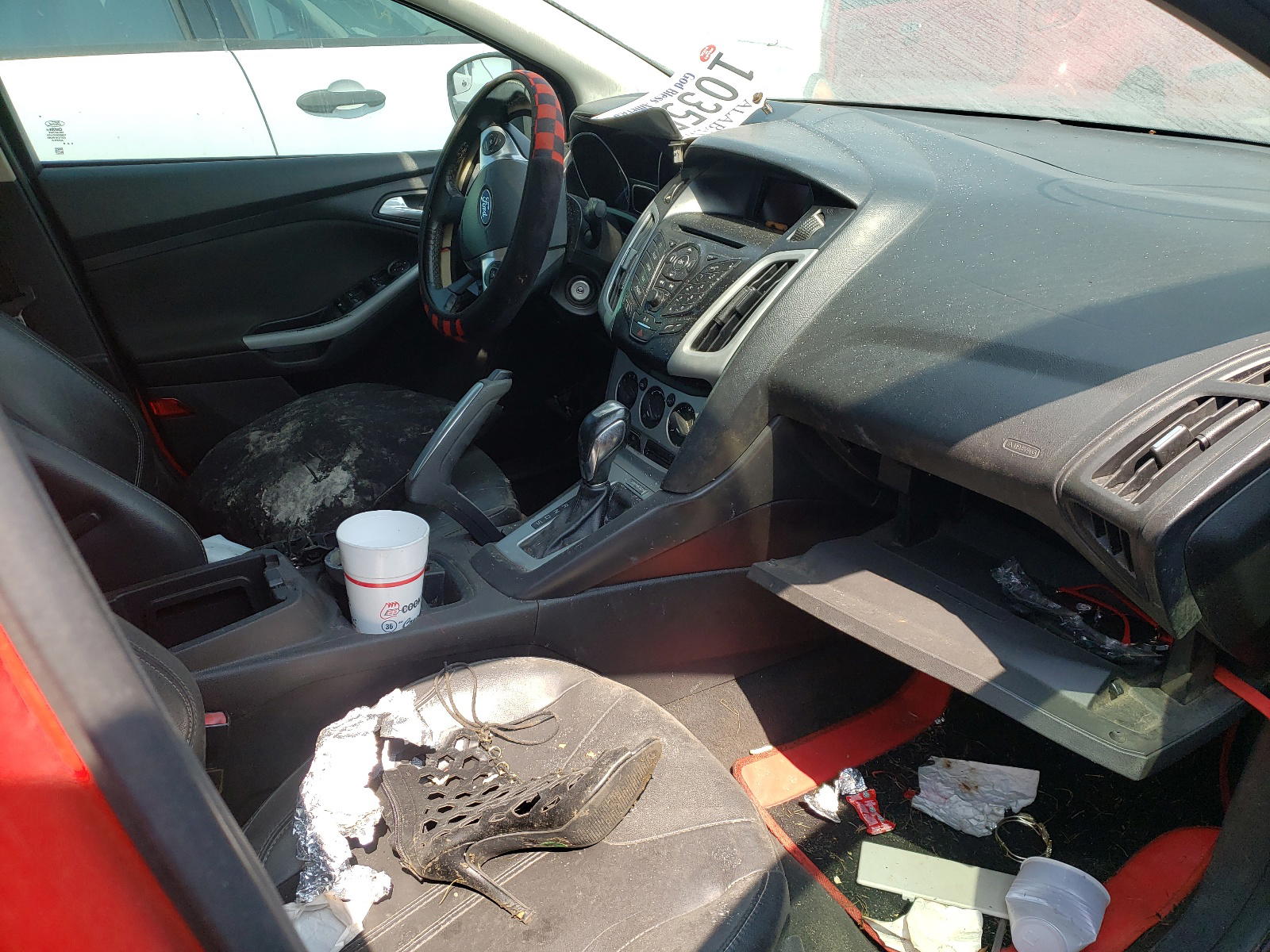 Photo 5 from auction – 2013 FORD FOCUS SE with VIN 1FADP3F27DL117737