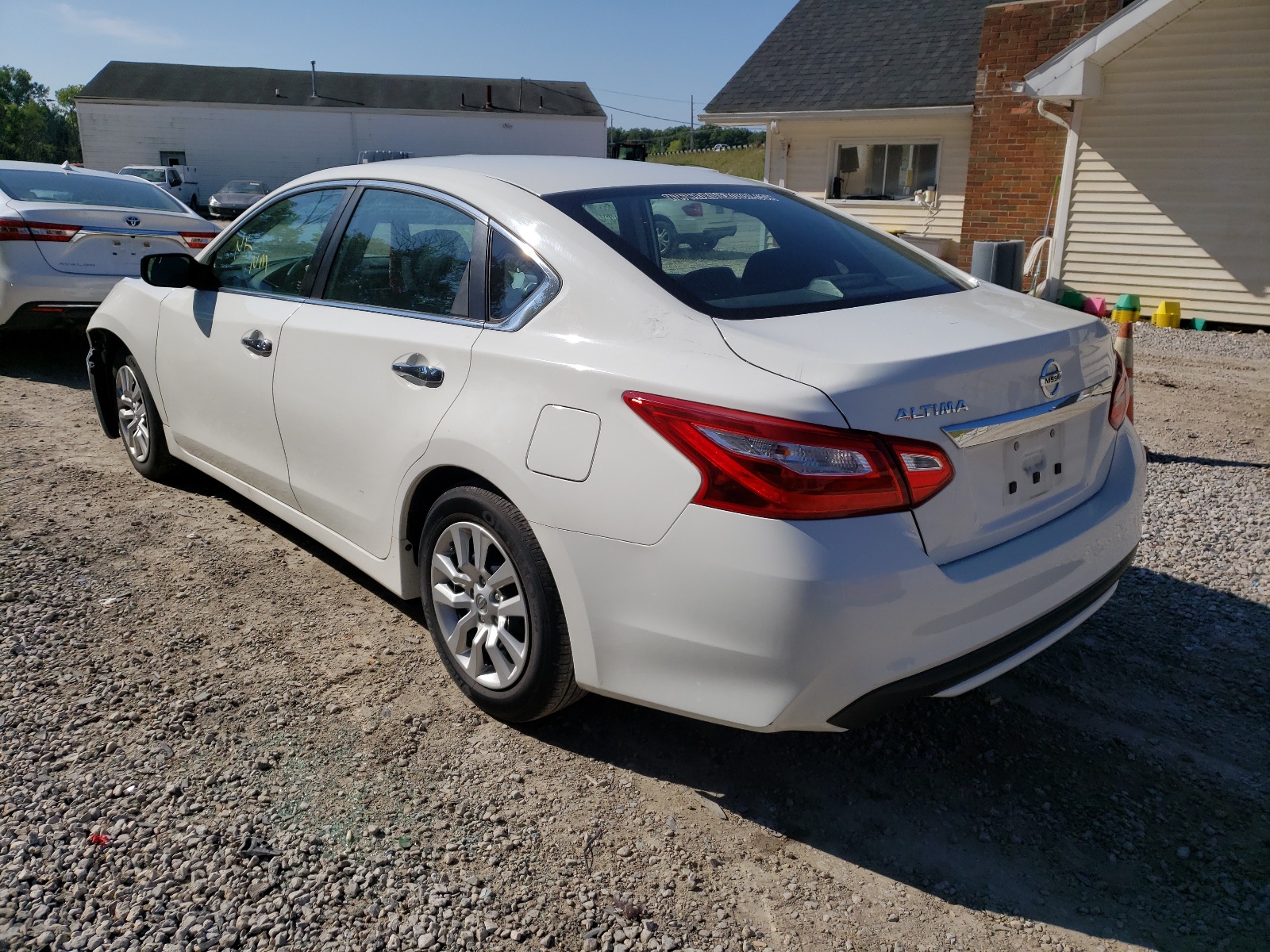 Photo 3 from auction – 2016 NISSAN ALTIMA 2.5 with VIN 1N4AL3AP3GN364652