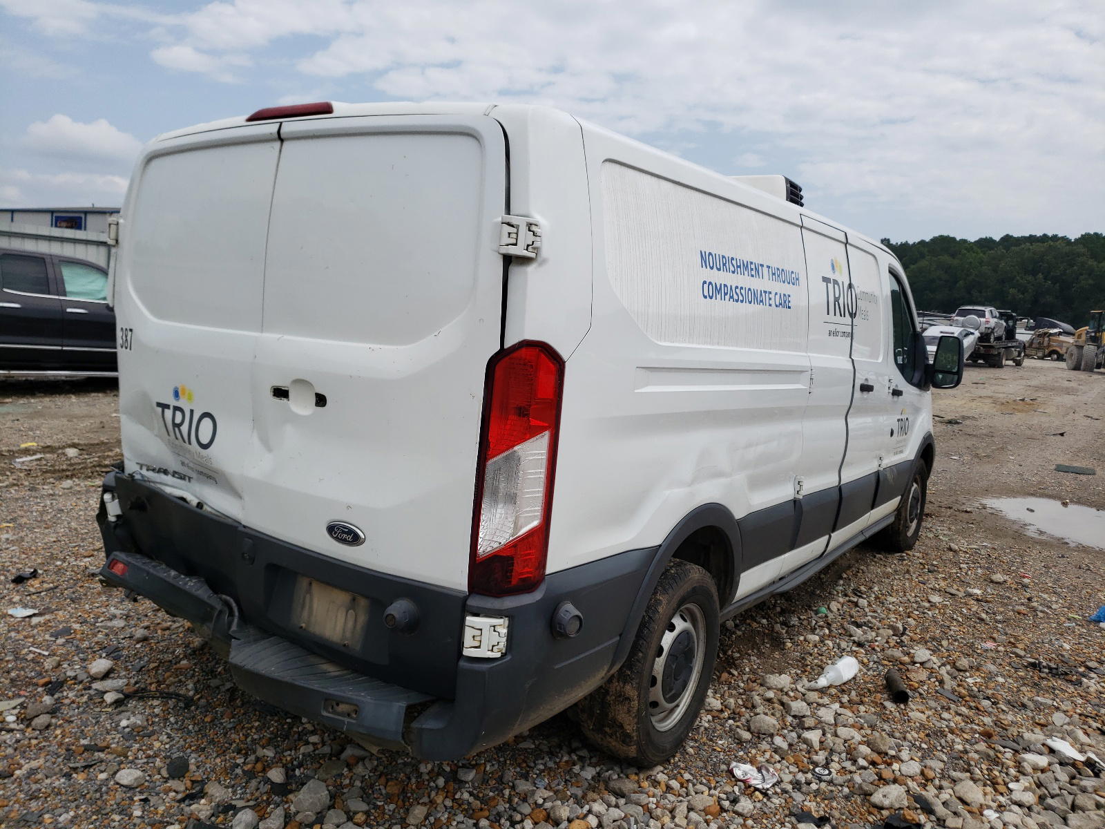 Photo 4 from auction – 2015 FORD TRANSIT T- with VIN 1FTNE9ZM2FKB29467