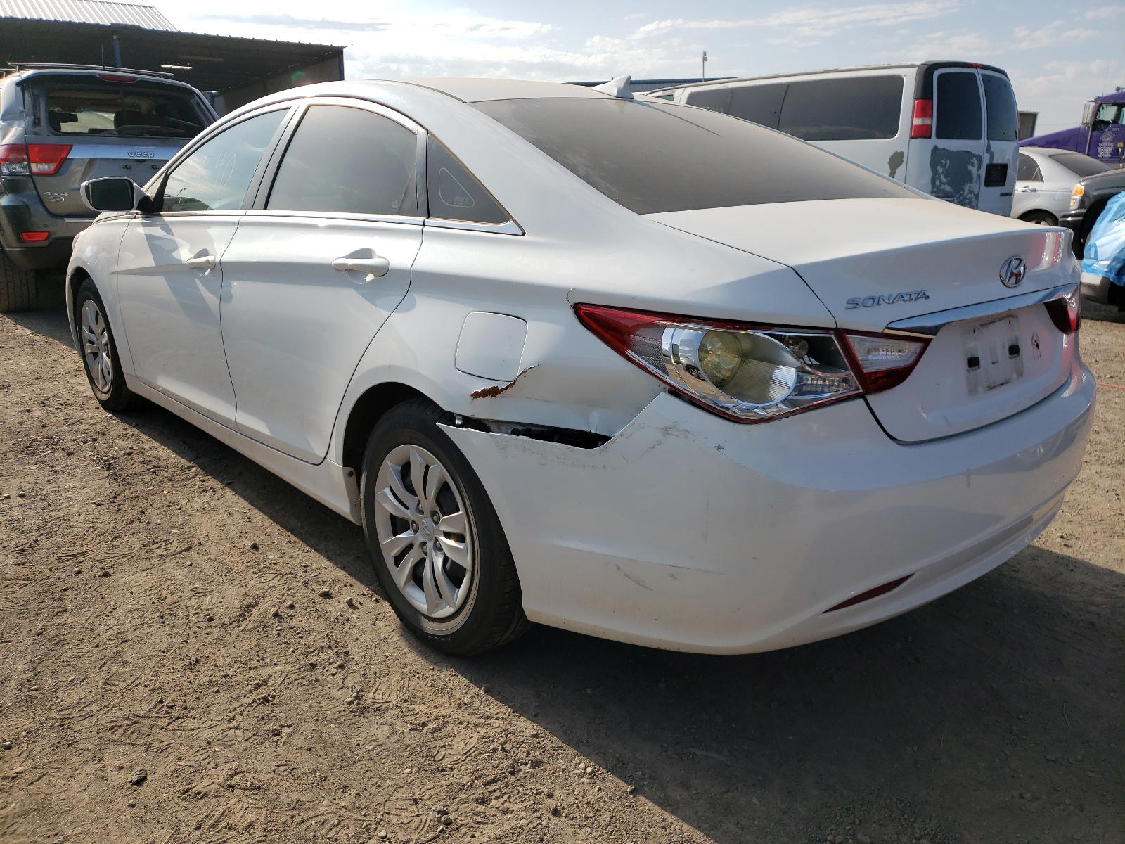 Photo 3 from auction – 2012 HYUNDAI SONATA GLS with VIN 5NPEB4AC8CH377392