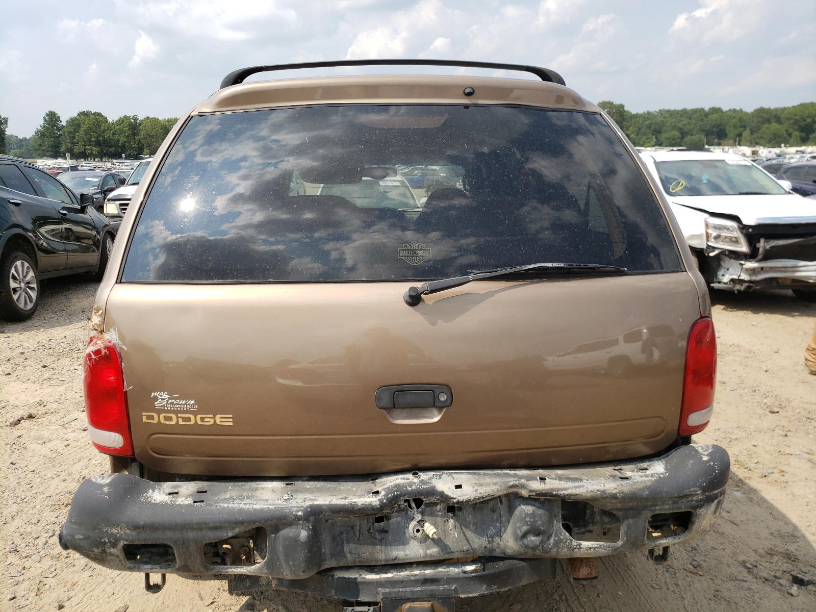 Photo 6 from auction – 2000 DODGE DURANGO with VIN 1B4HR28Z0YF189164