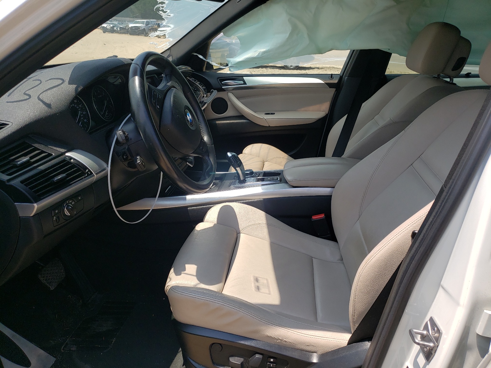 Photo 5 from auction – 2013 BMW X5 XDRIVE3 with VIN 5UXZV4C57D0B03818