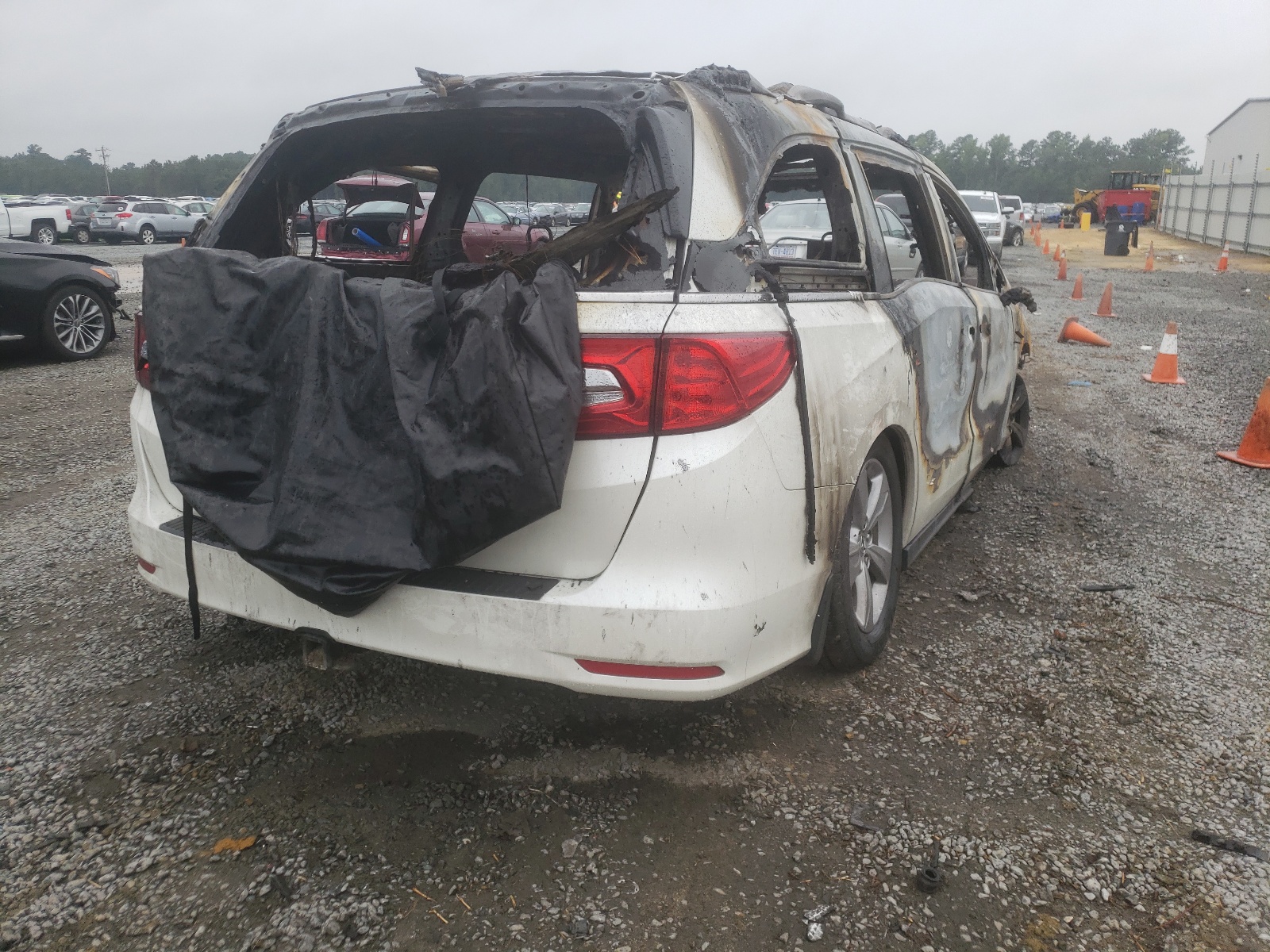 Photo 4 from auction – 2018 HONDA ODYSSEY EX with VIN 5FNRL6H73JB082764