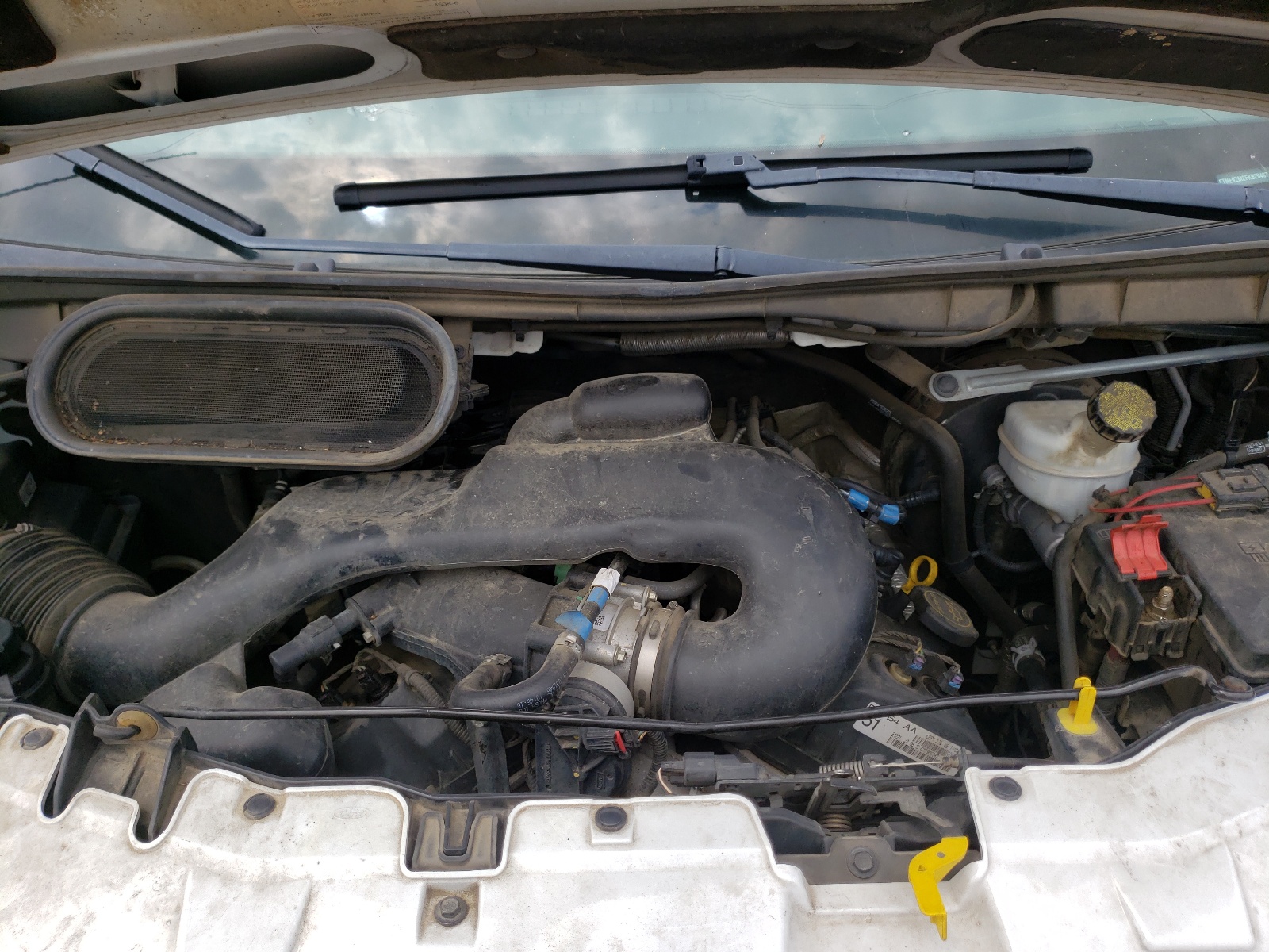 صورة رقم 7 من المزاد - 2015 FORD TRANSIT T- مع VIN 1FTNE9ZM2FKB29467