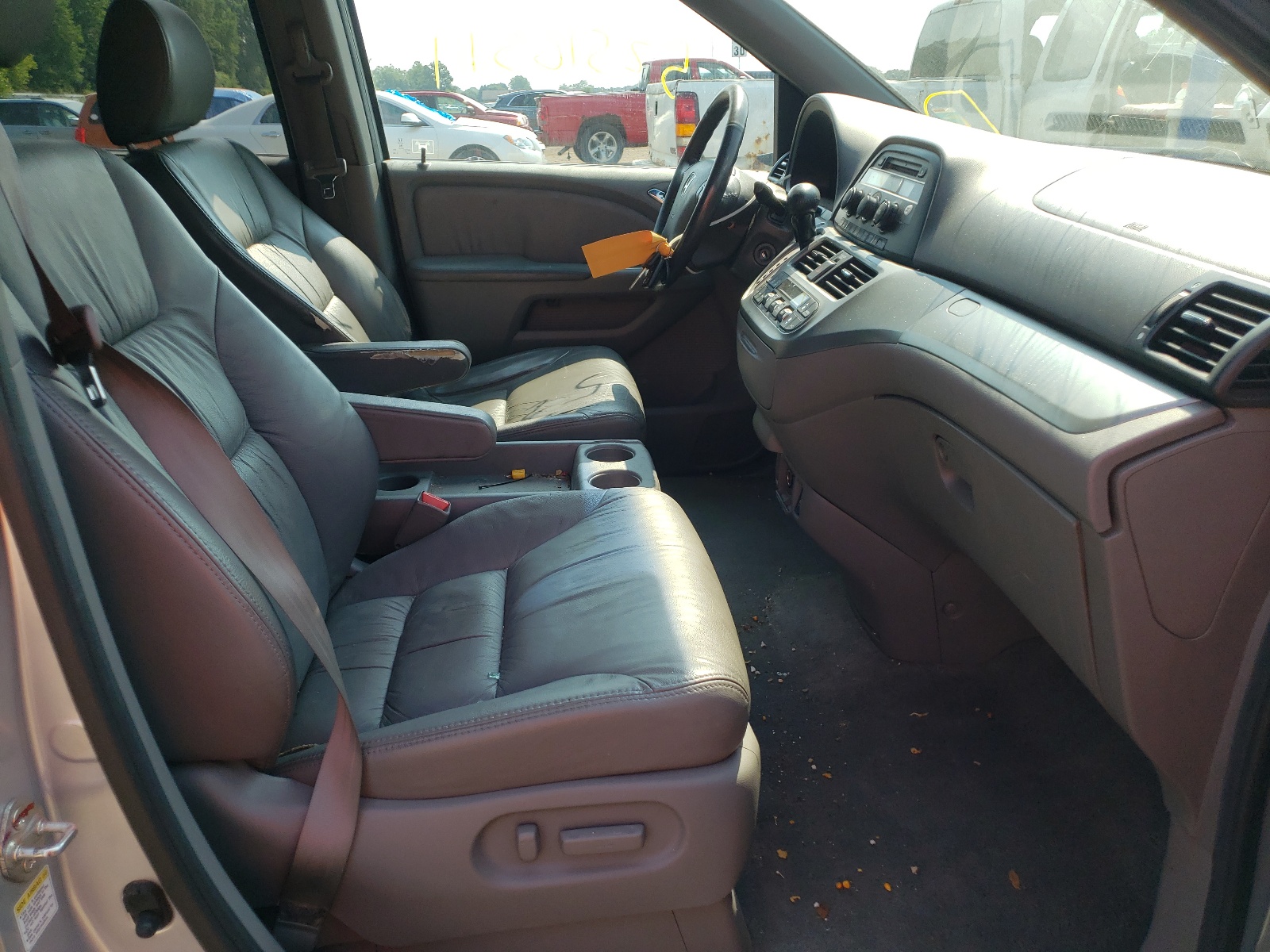 Photo 5 from auction – 2010 HONDA ODYSSEY EX with VIN 5FNRL3H60AB071338