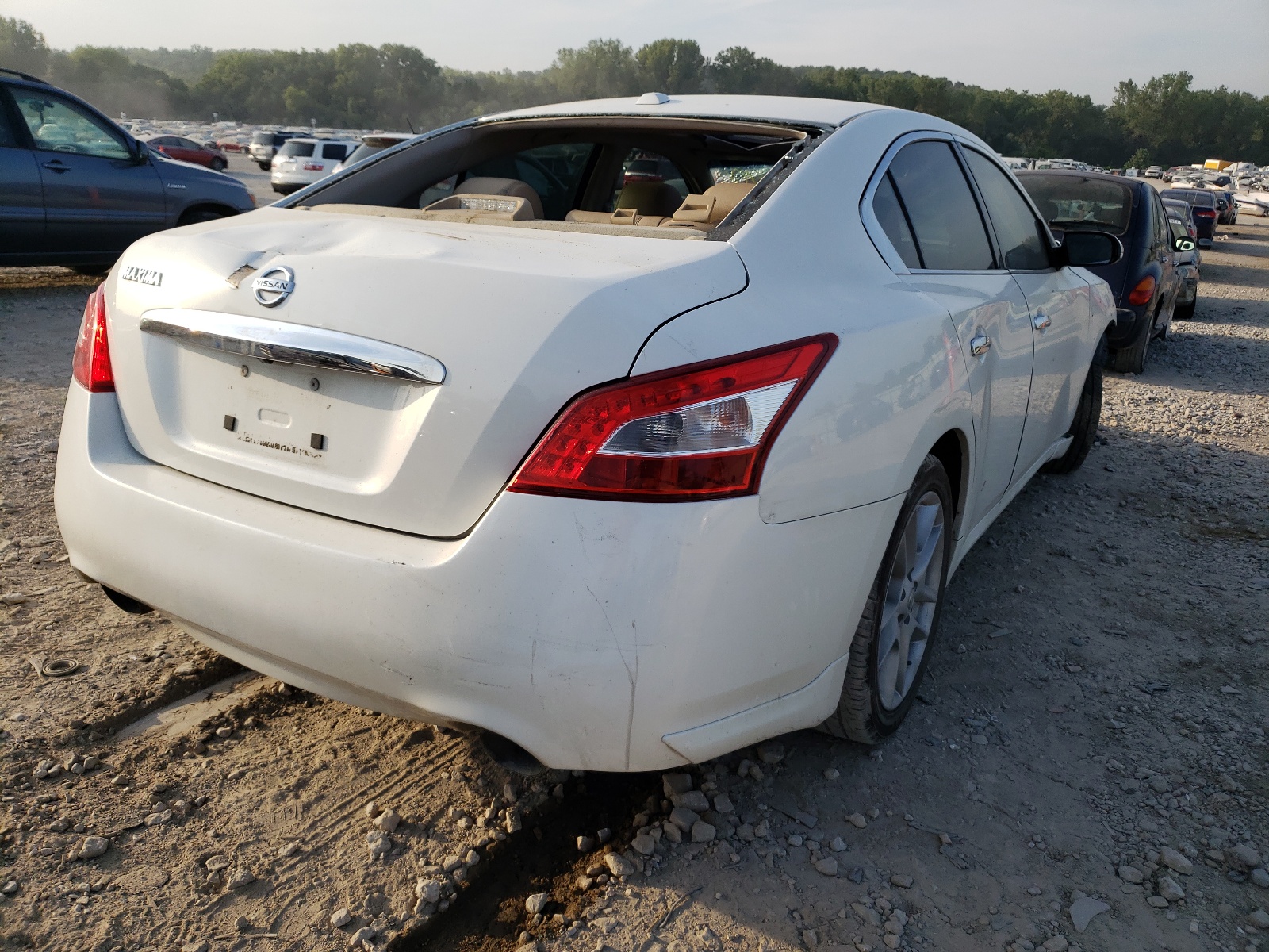Zdjęcie 4 z aukcji – 2010 NISSAN MAXIMA S z VIN 1N4AA5AP6AC872229
