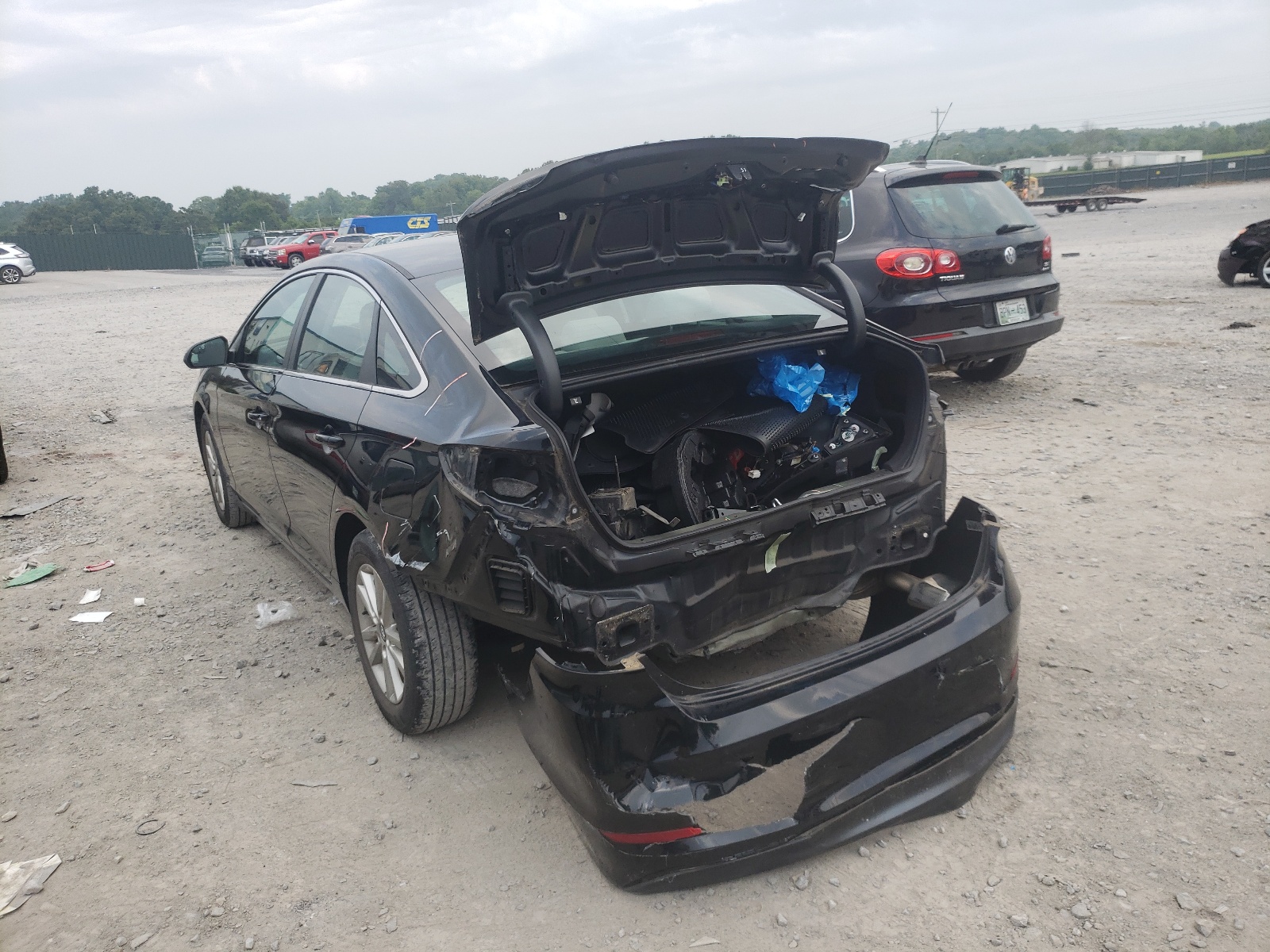 Photo 3 from auction – 2016 HYUNDAI SONATA SE with VIN 5NPE24AF7GH305373