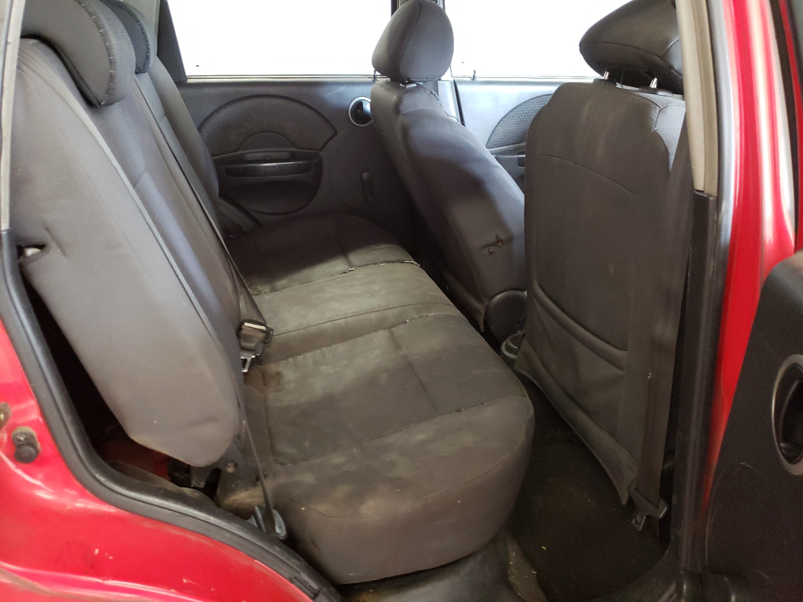 Photo 6 from auction – 2007 CHEVROLET AVEO with VIN KL1TD666X7B710660