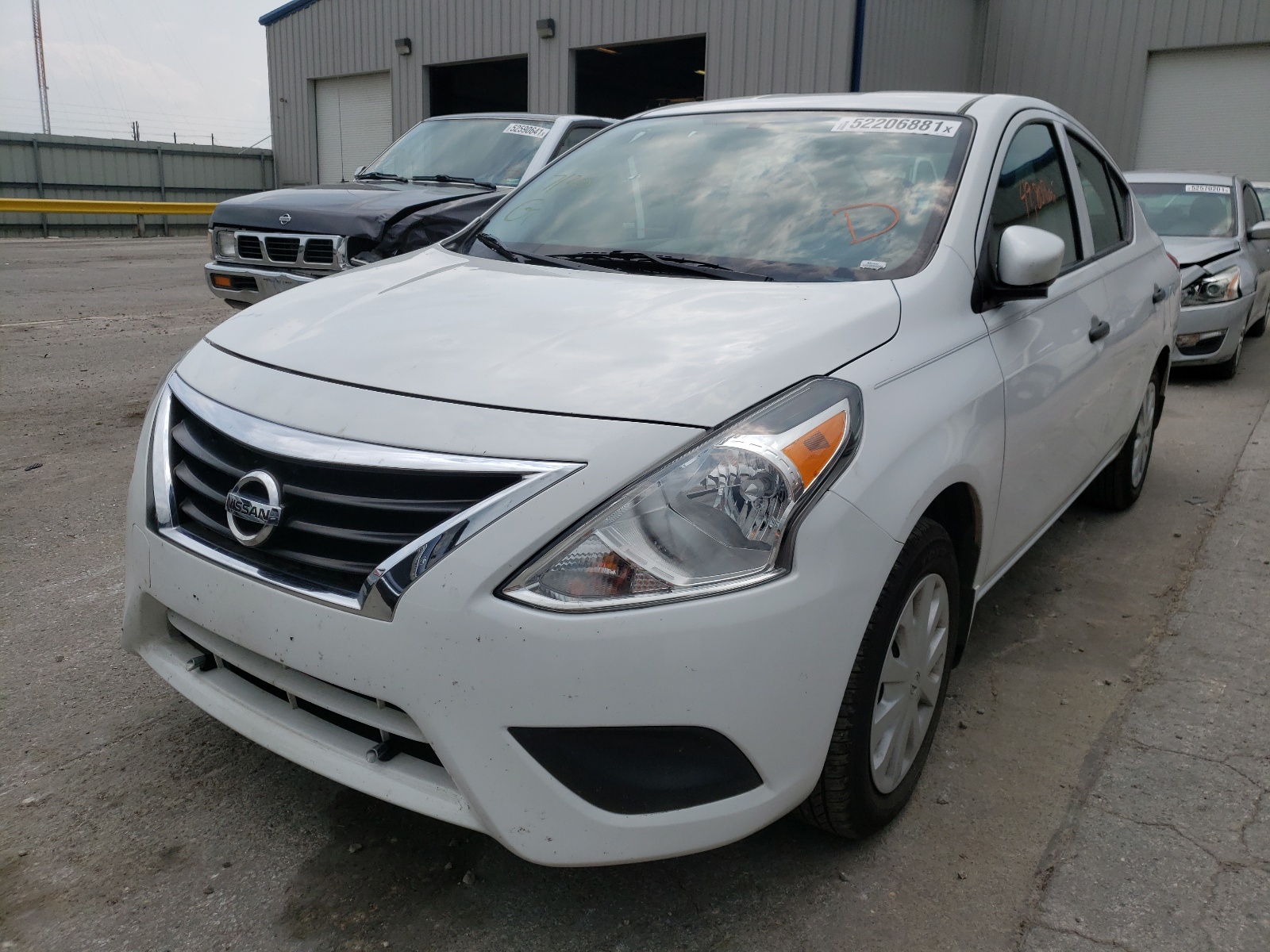 Photo 2 from auction – 2017 NISSAN VERSA S with VIN 3N1CN7APXHL870813