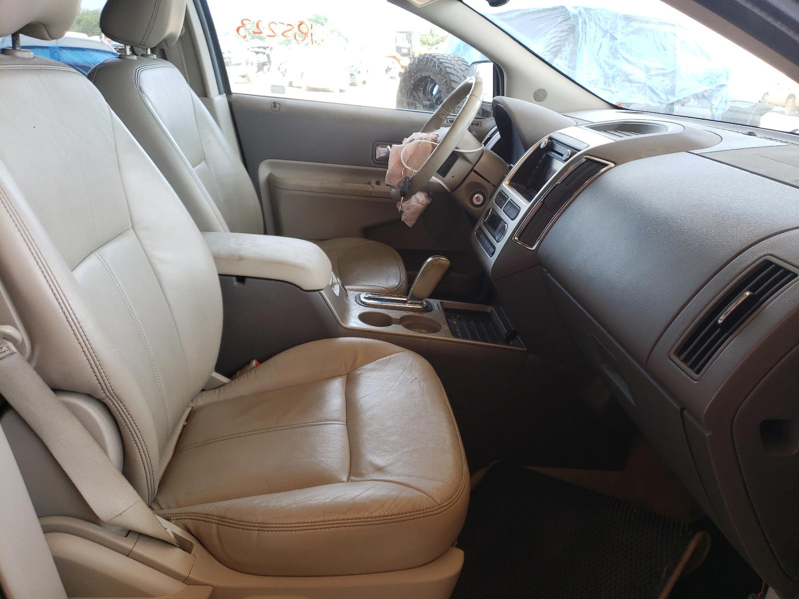 Photo 5 from auction – 2010 FORD EDGE LIMIT with VIN 2FMDK3KCXABA76244