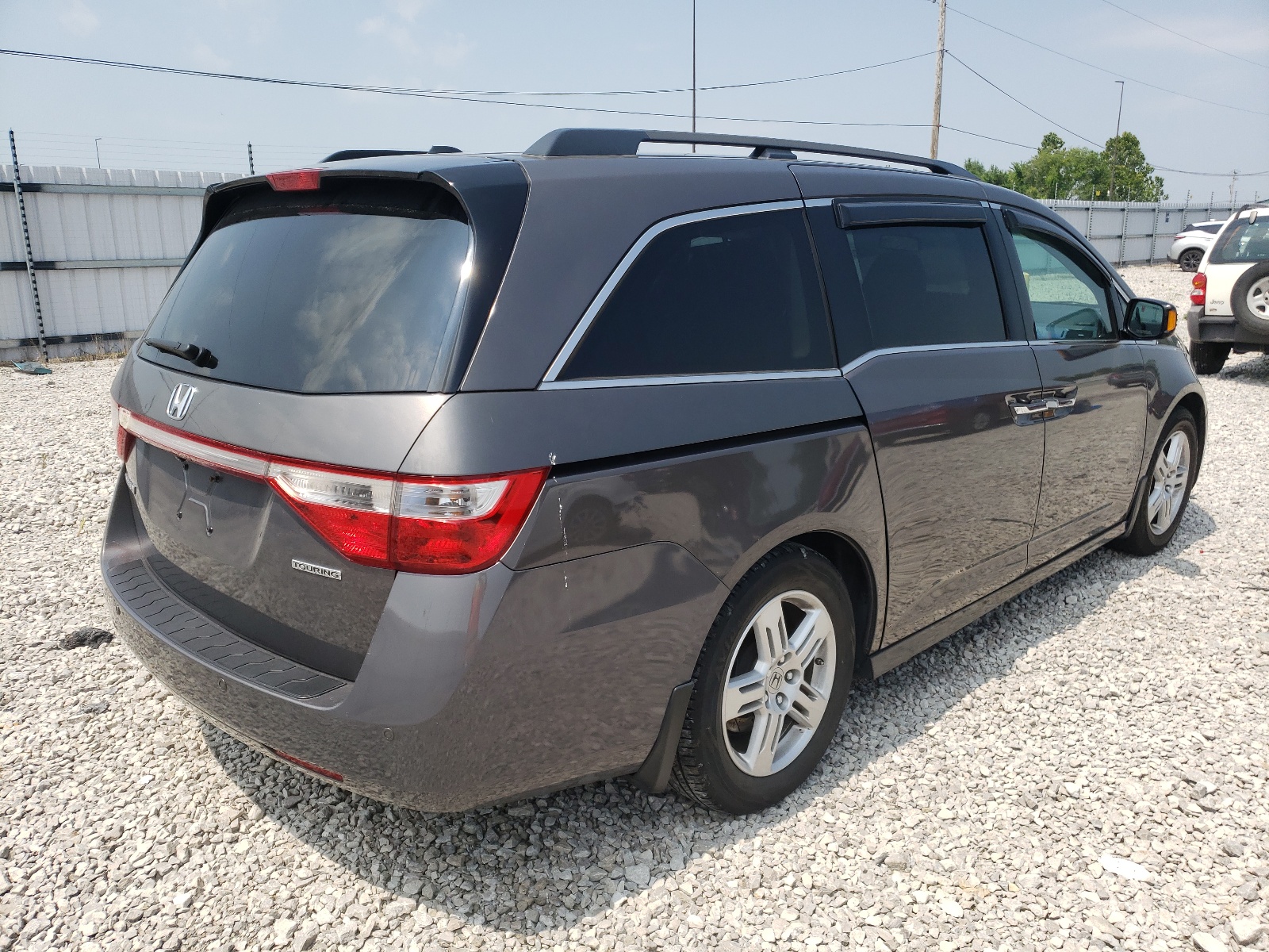 Photo 4 from auction – 2012 HONDA ODYSSEY TO with VIN 5FNRL5H92CB042402